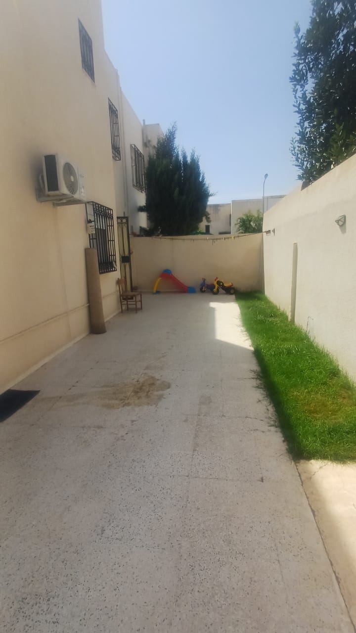 Ariana Ville Cite Jaafar Vente Duplex Duplex s plus4