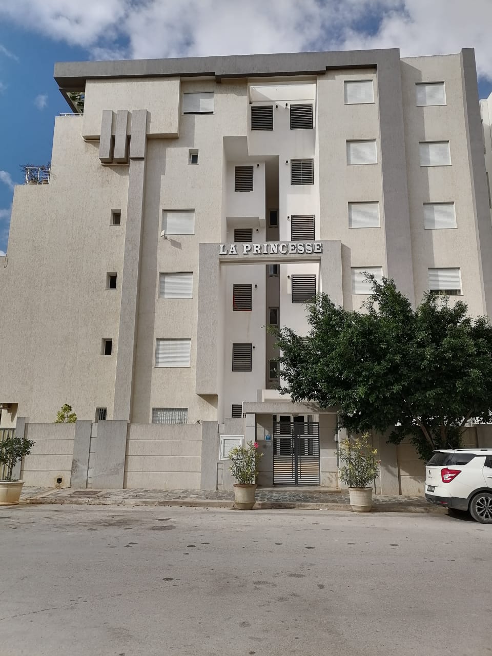 La Soukra La Soukra Vente Appart. 2 pices Appartment haut standing  sokra jadida