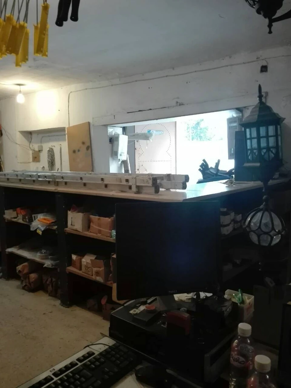 Raoued&nbsp;Cite Ennkhilet&nbsp;Vente&nbsp;Surfaces&nbsp;Quincaillerie