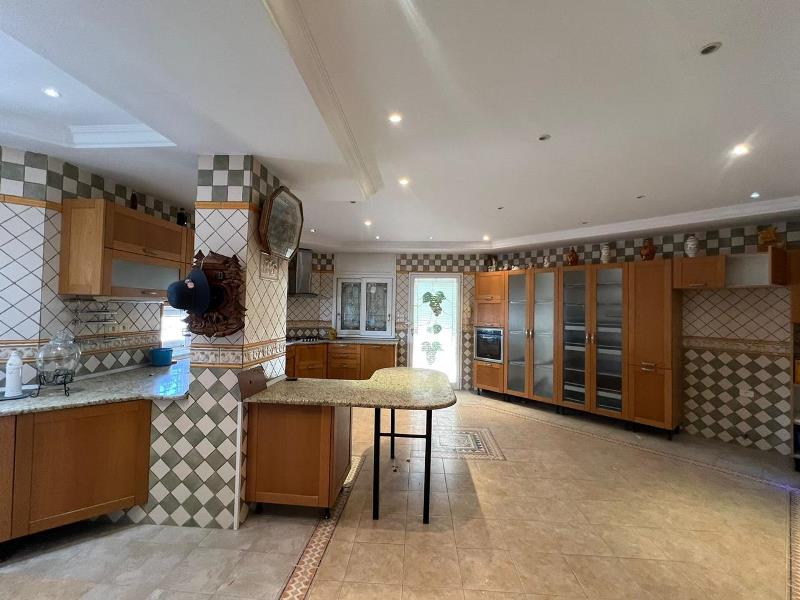 Nabeul Cite El Mahrsi 1 Vente Maisons V482 villa royale zone sidi mahrsi