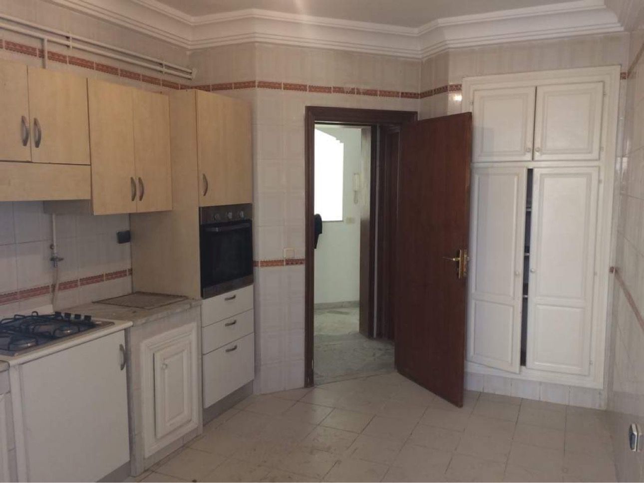 Ariana Ville El Menzah 7 Location Appart. 4 pices Appart menzah 7 bis haut standing s plus 3