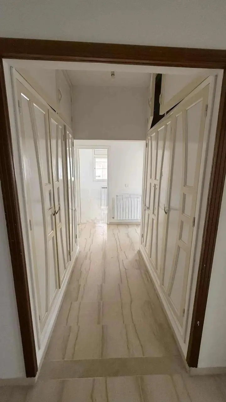 Mnihla Jardins d'el Menzah Location Appart. 4 pices Appartement s 3 jardin d'el menzah 1