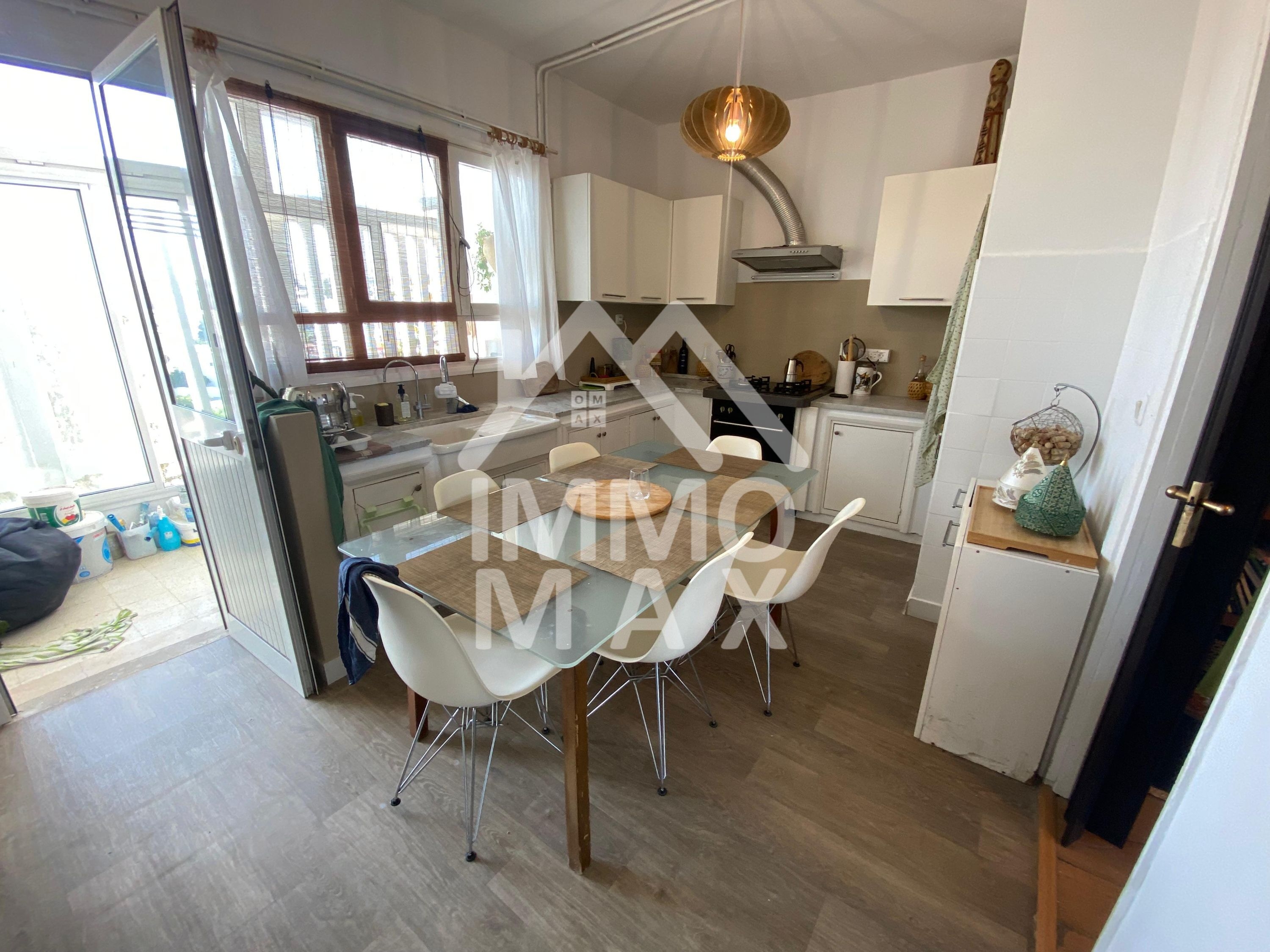 Ariana Ville El Menzah 6 Vente Appart. 4 pices Appartement  menzah 6 330 000 dt