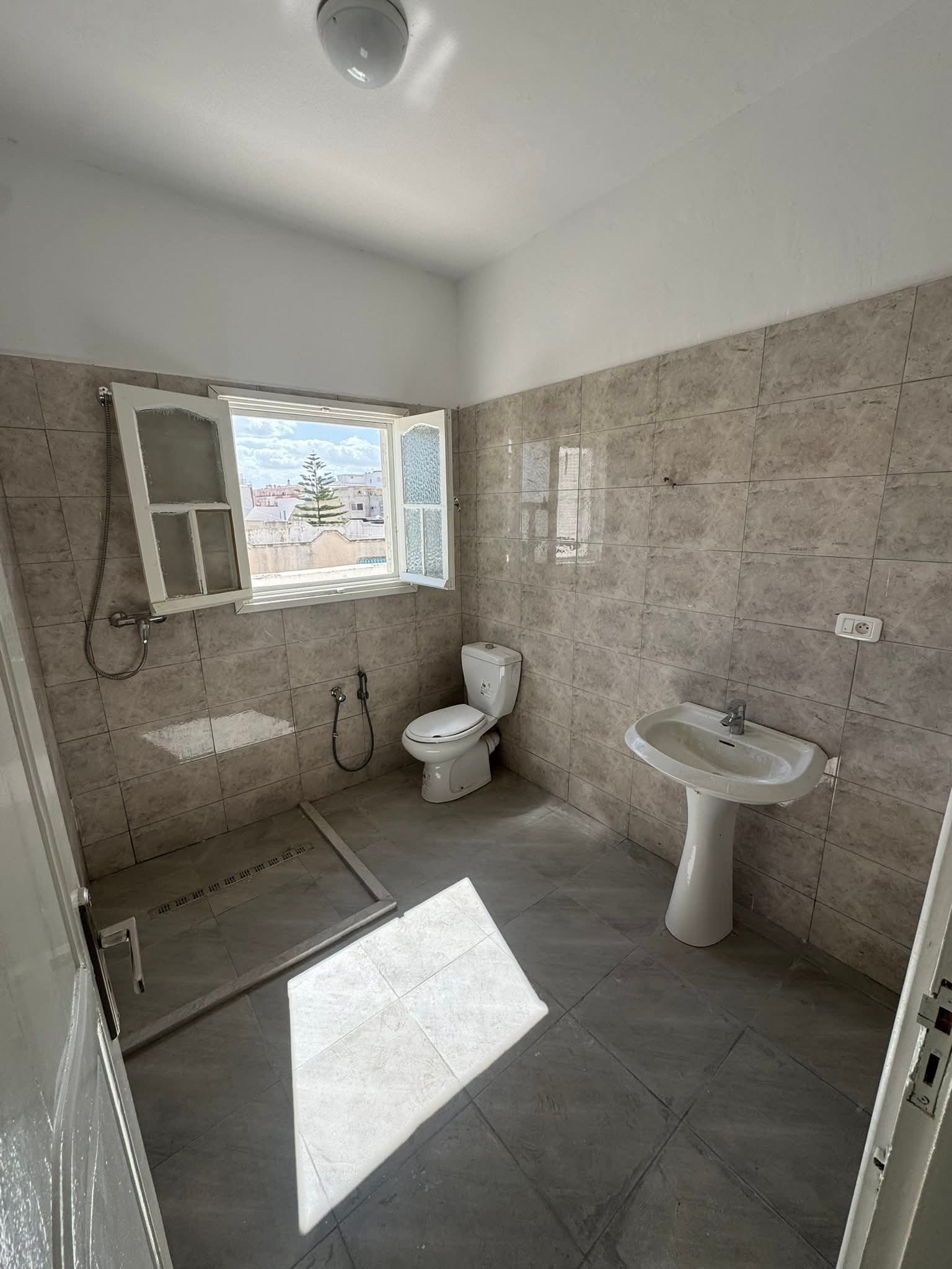 Raoued Cite Ennkhilet Vente Appart. 3 pices S2 168 md ennkhilete