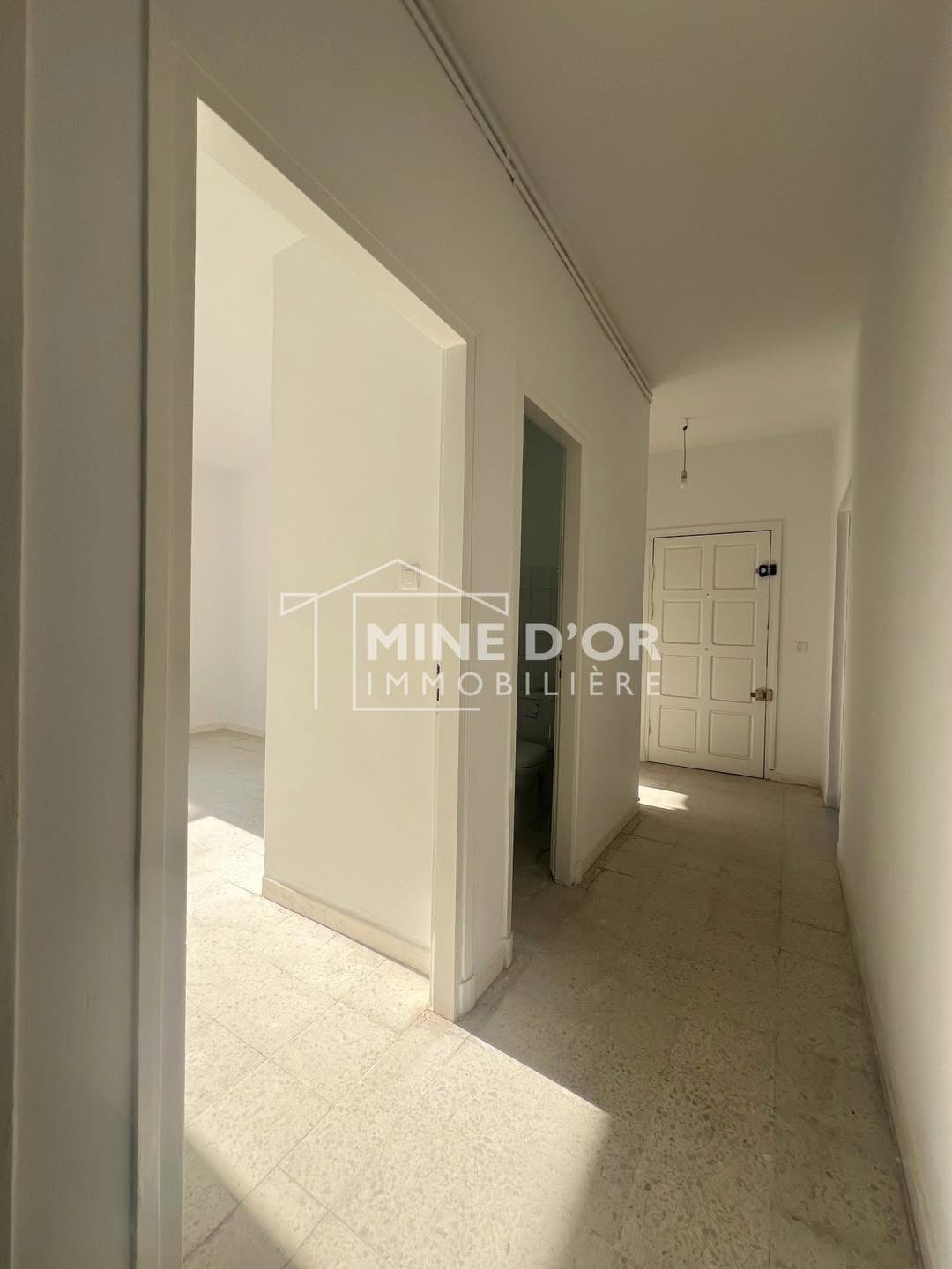 Cite El Khadra Cite Oplympique Vente Appart. 4 pices Av apprt s3 a la cite olympique menzah