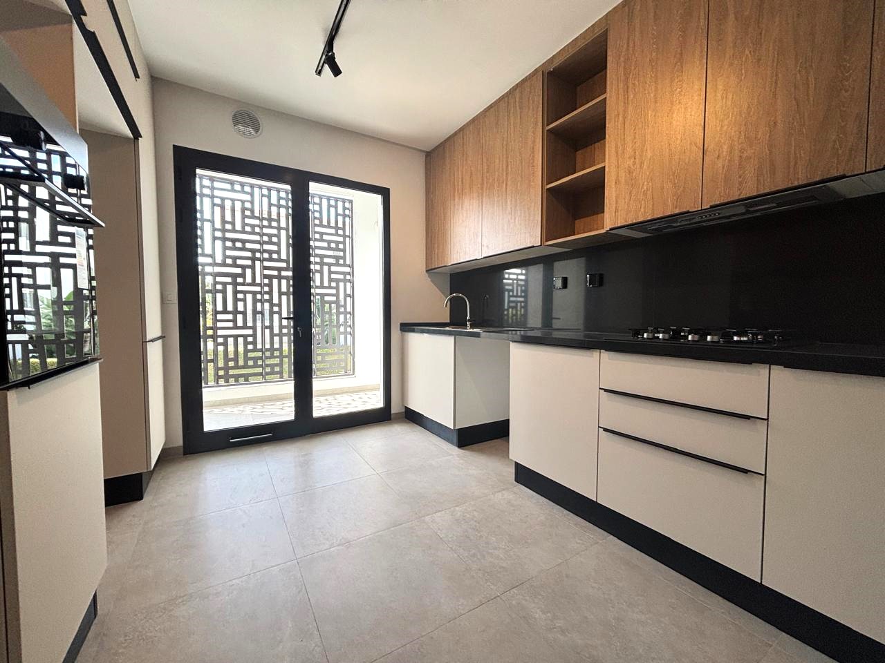 La Soukra Chotrana 1 Vente Appart. 4 pices Appartement  s3 de 138m2 neuf  chotrana 1