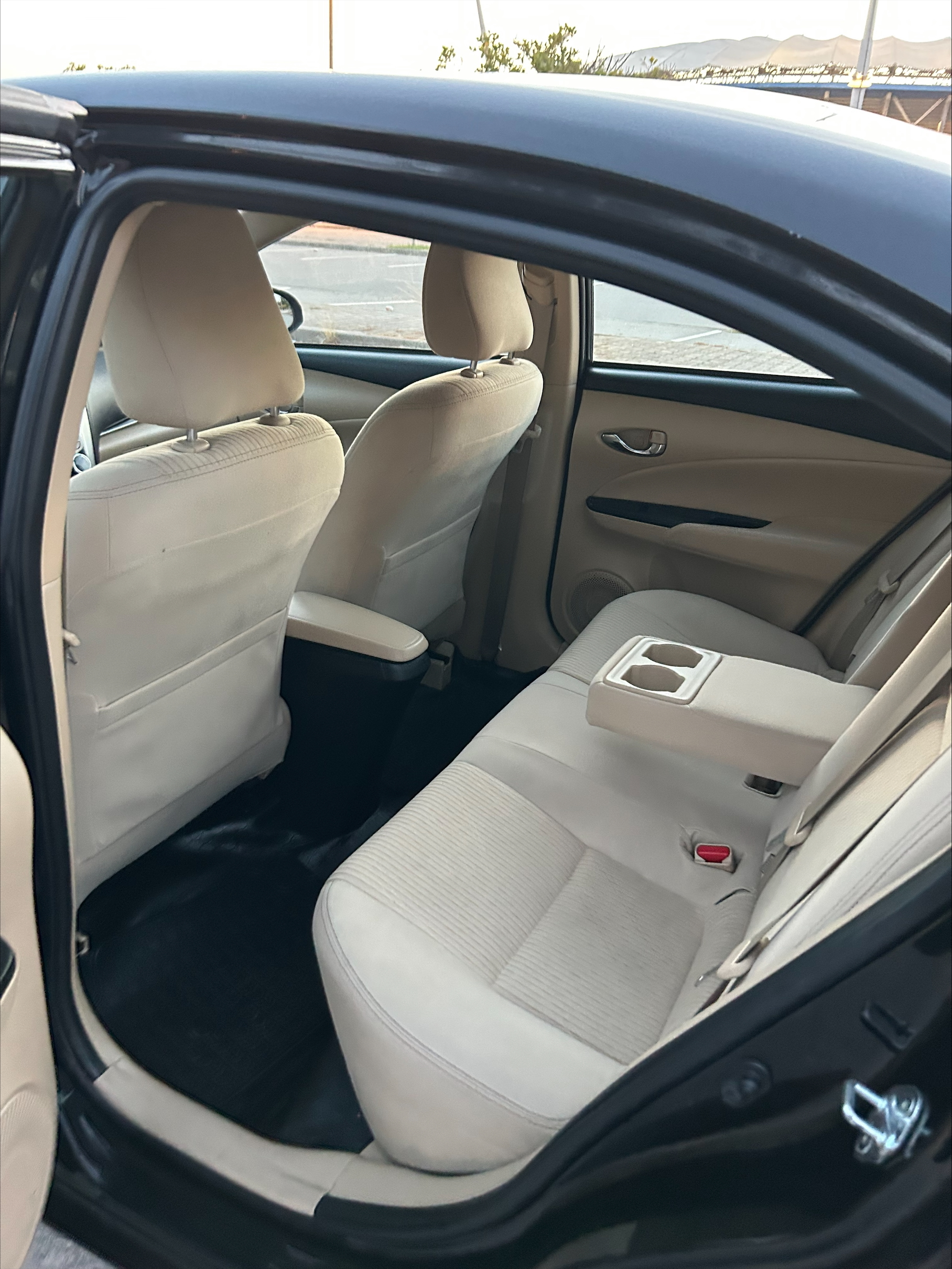 Rades Rades Toyota Yaris Toyota yaris sedan elgance