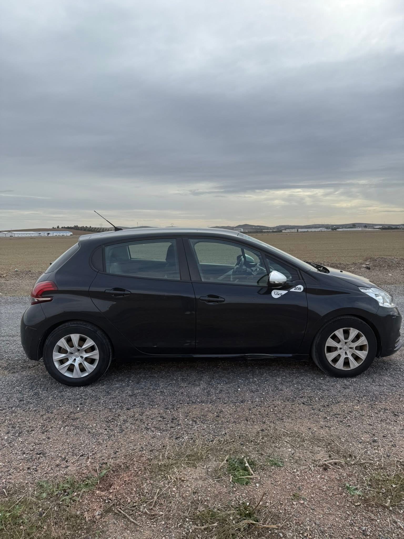 Mannouba La Mannouba Peugeot 208 208 pop 4cv