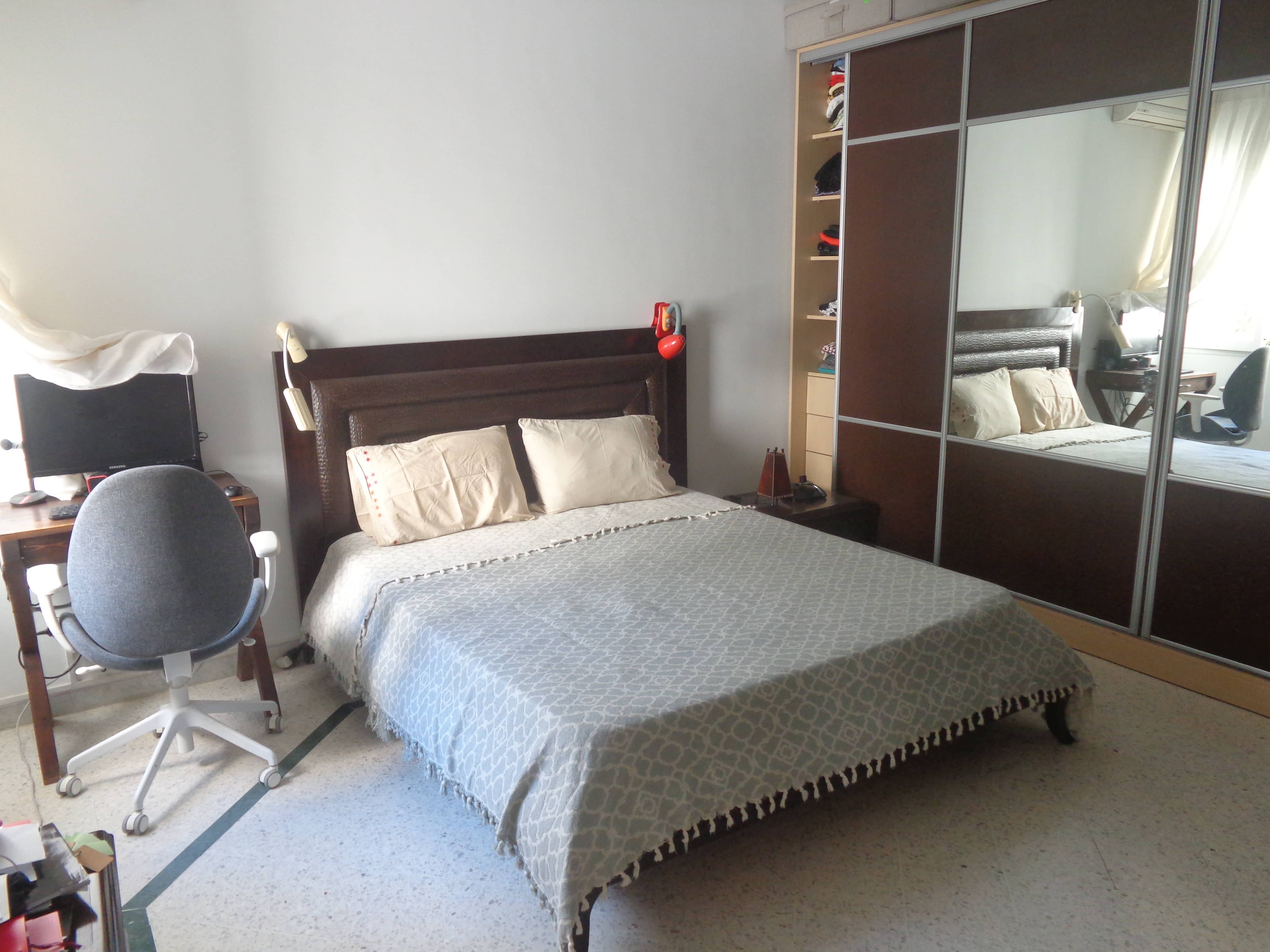 Ariana Ville Cite Ennasr 2 Vente Appart. 5 pices+ Dir propritair s3 pp cellier et bureau