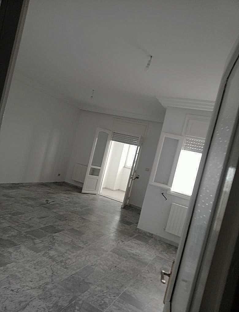 Ariana Ville Ariana Vente Appart. 4 pices Cit ennasr s3 emplacement et prix