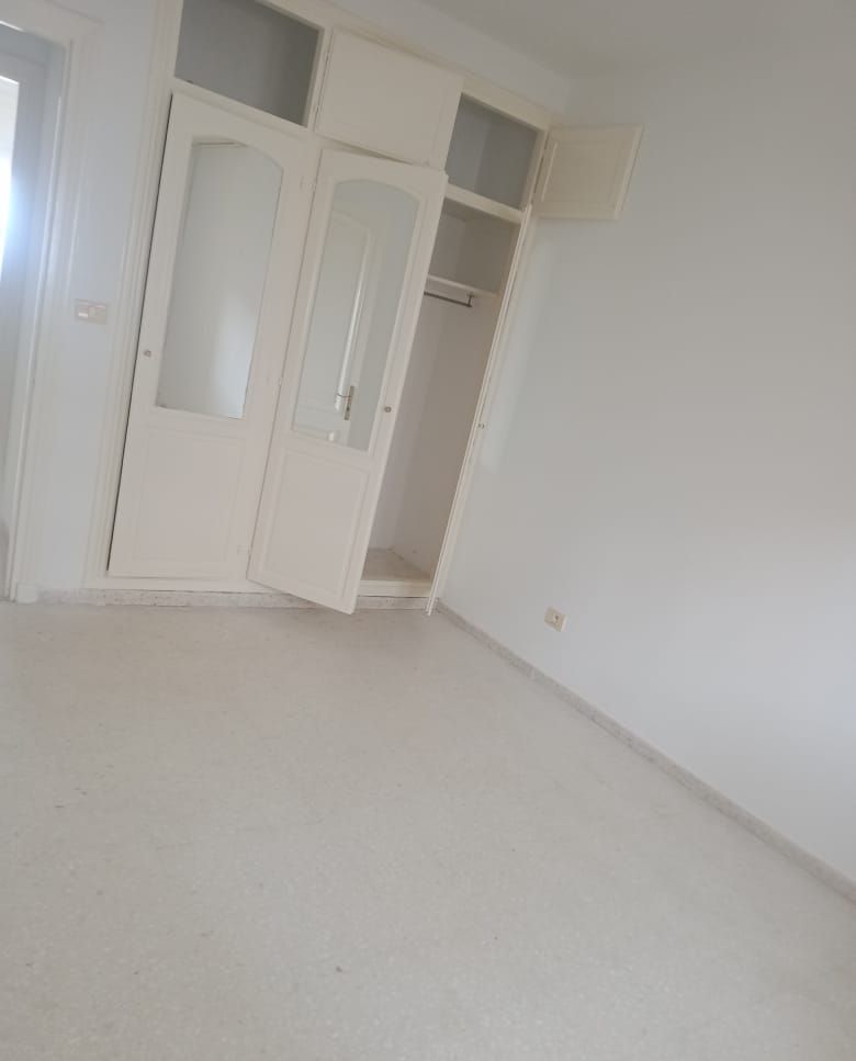 Ariana Ville Ariana Vente Appart. 4 pices Cit ennasr s3 emplacement et prix