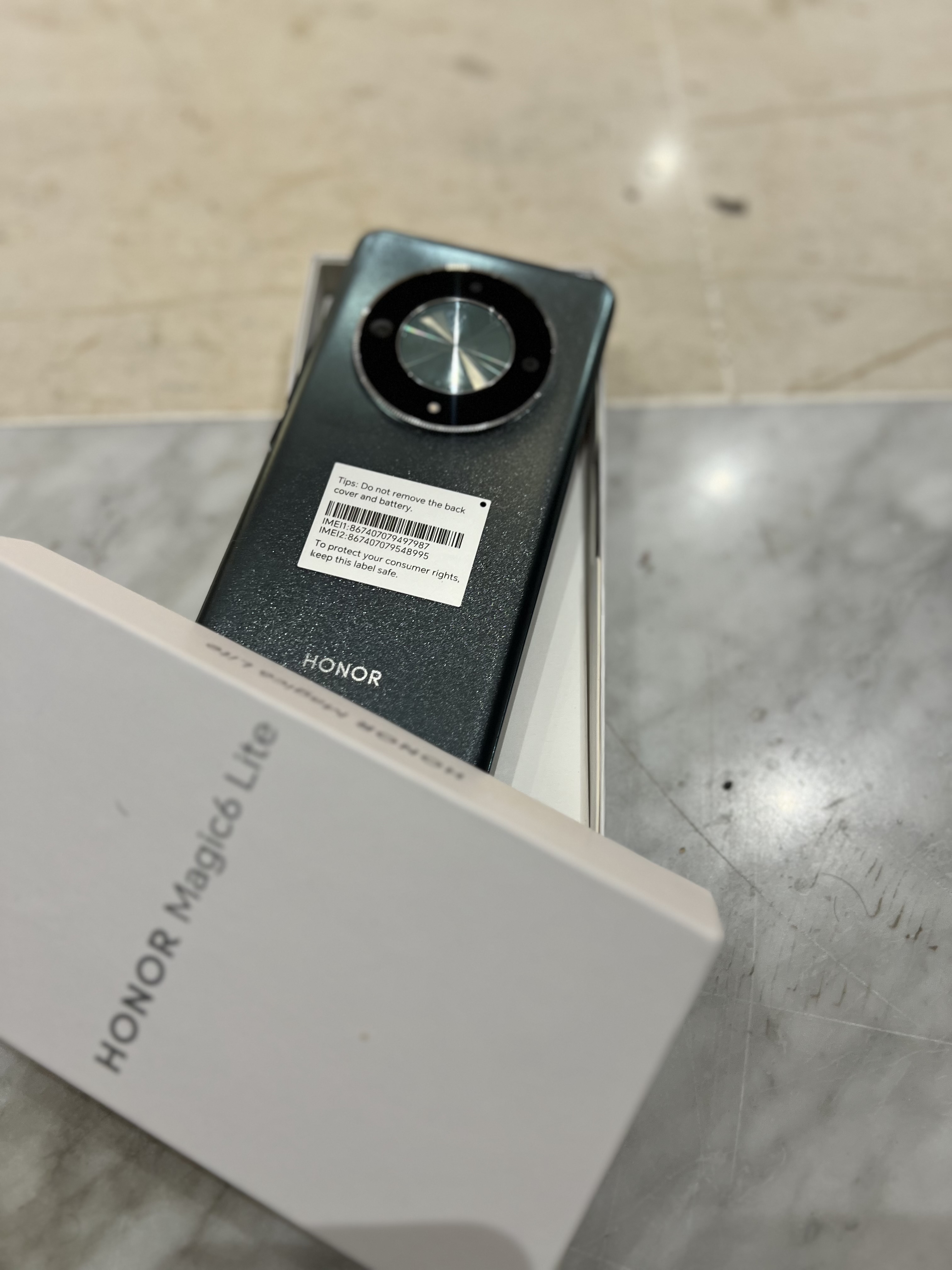 Le Bardo&nbsp;Le Bardo&nbsp;Huawei&nbsp;Autre Mod�le&nbsp;Honor magic 6 lite