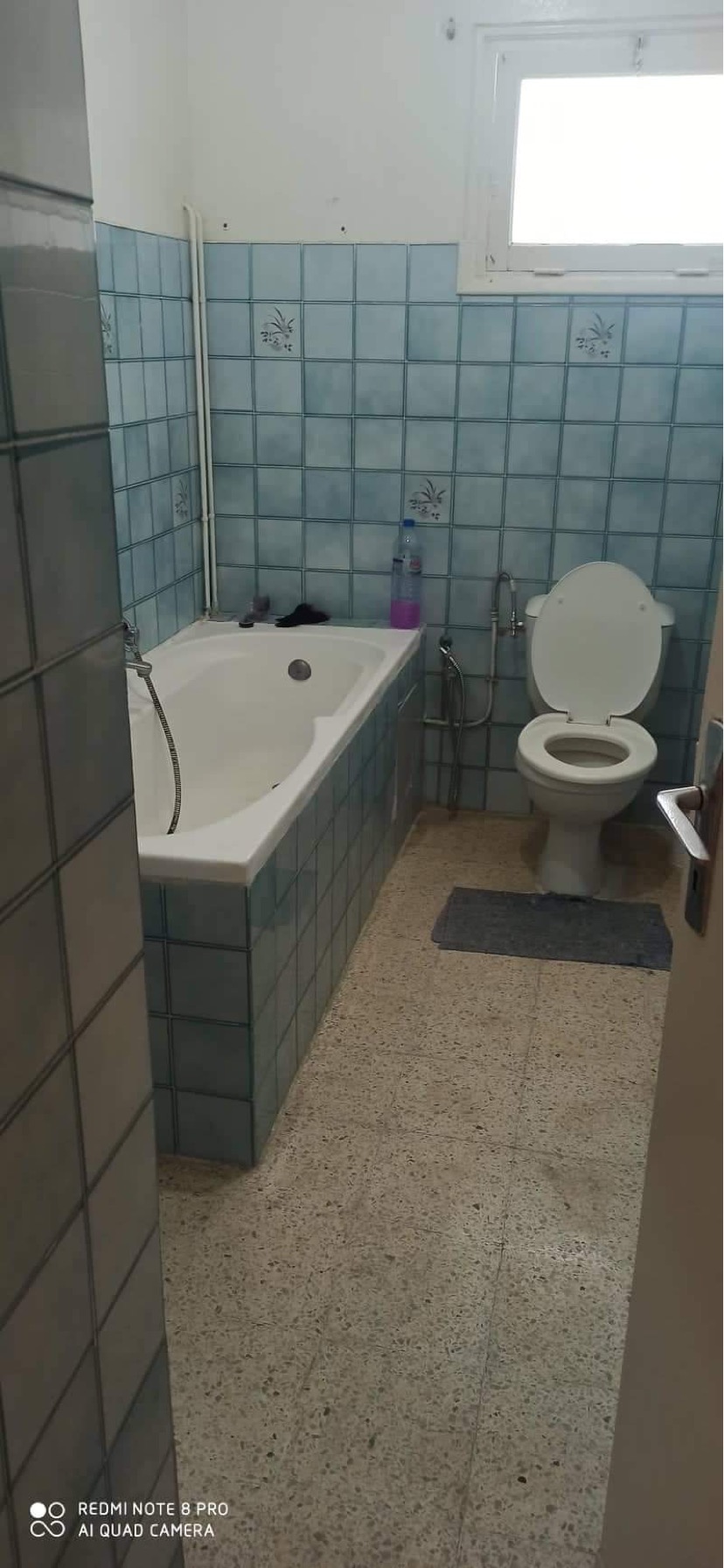 El Mourouj&nbsp;El Mourouj&nbsp;Vente&nbsp;Appart. 3 pi�ces&nbsp;Apparemment salon et 2 chs