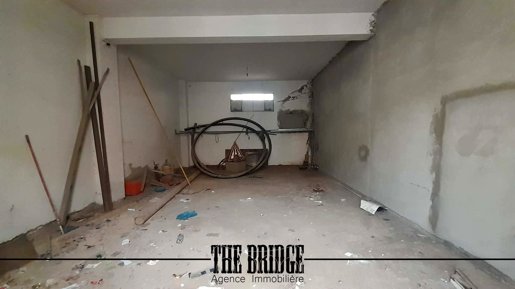 Grombalia Grombalia Vente Surfaces Immeuble de 582 m  usage industrielle