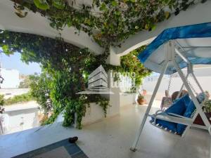 Ariana Ville El Menzah 8 Vente Maisons Villa de 650 m2 btit sur terrain de