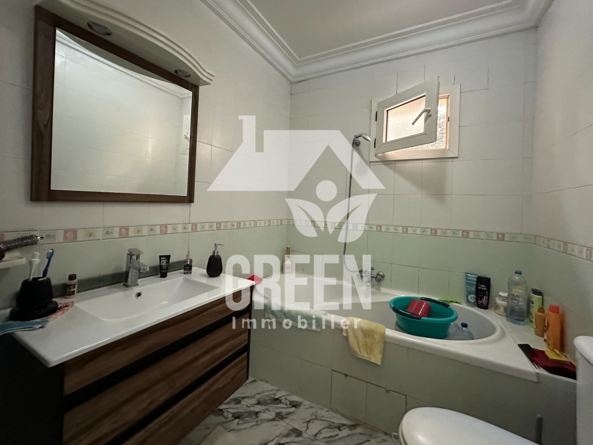 La Marsa El Aouina Vente Appart. 4 pices Appartement  l'aouina