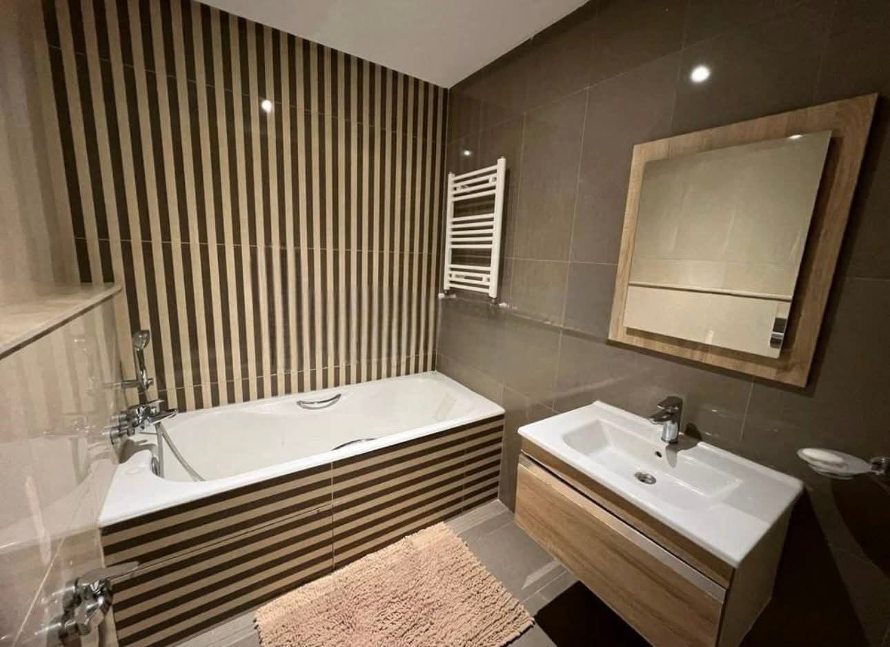 Ariana Ville Cite Ennasr 2 Vente Appart. 3 pices S2 haut standing 370 md a ennasr 2