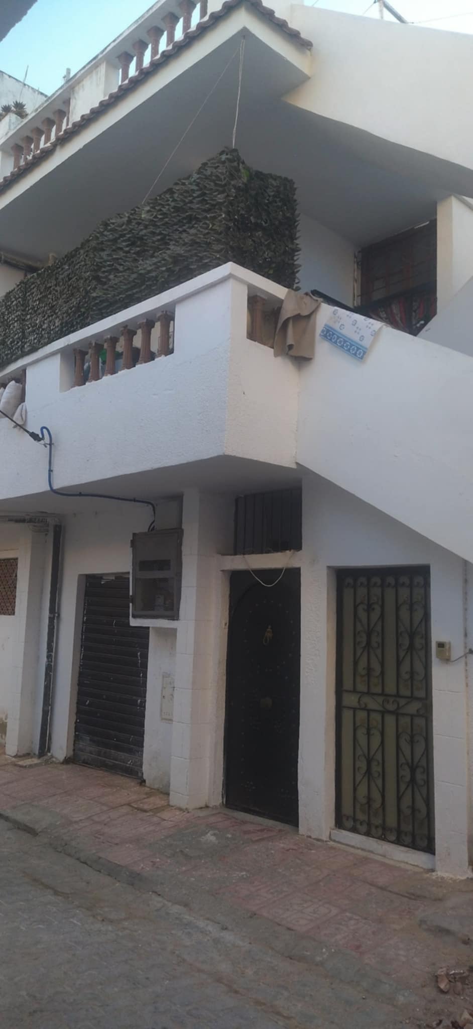 Hammam Chatt Borj Cedria Vente Maisons Une maison de trois tages