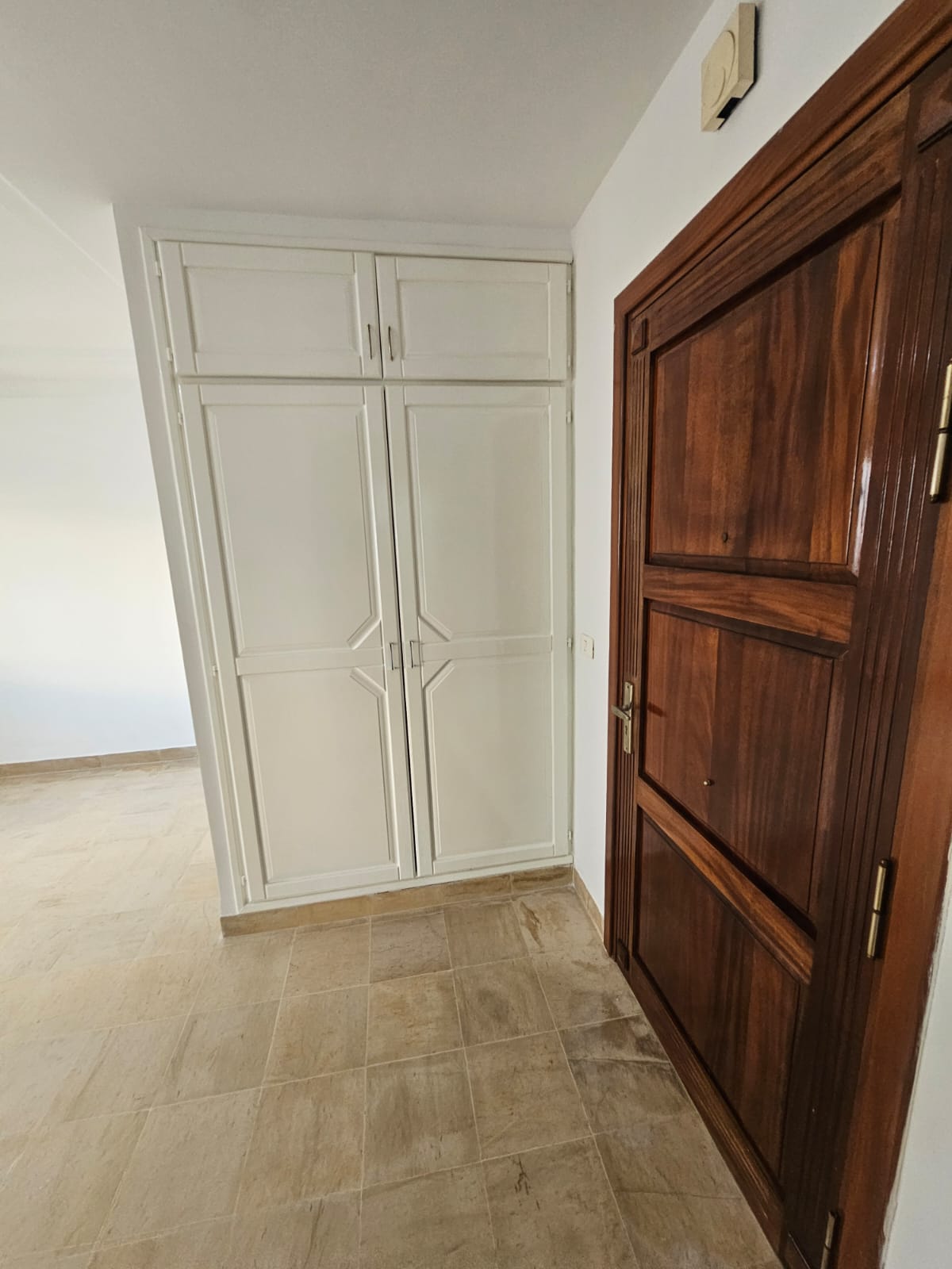 Ain Zaghouan&nbsp;Ain Zaghouan&nbsp;Vente&nbsp;Appart. 2 pi�ces&nbsp;S plus un bien expos� aux jardins de l'aouina