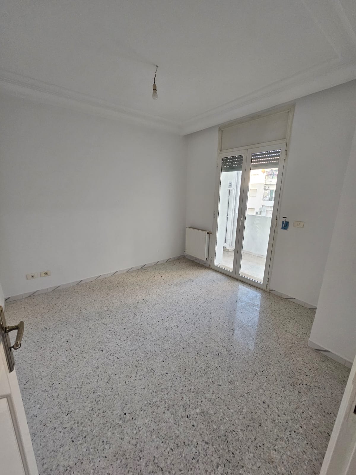 Ain Zaghouan&nbsp;Ain Zaghouan&nbsp;Vente&nbsp;Appart. 2 pi�ces&nbsp;S plus un bien expos� aux jardins de l'aouina