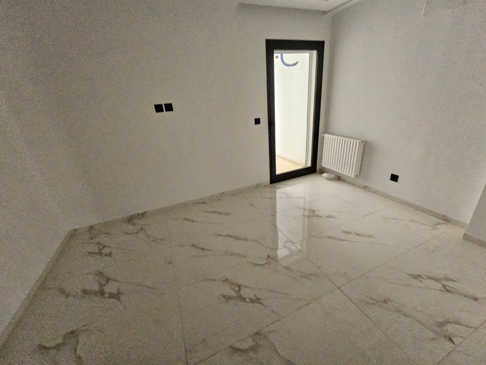 Ain Zaghouan&nbsp;Ain Zaghouan&nbsp;Vente&nbsp;Appart. 3 pi�ces&nbsp;S plus deux jamais habit� l'aouina