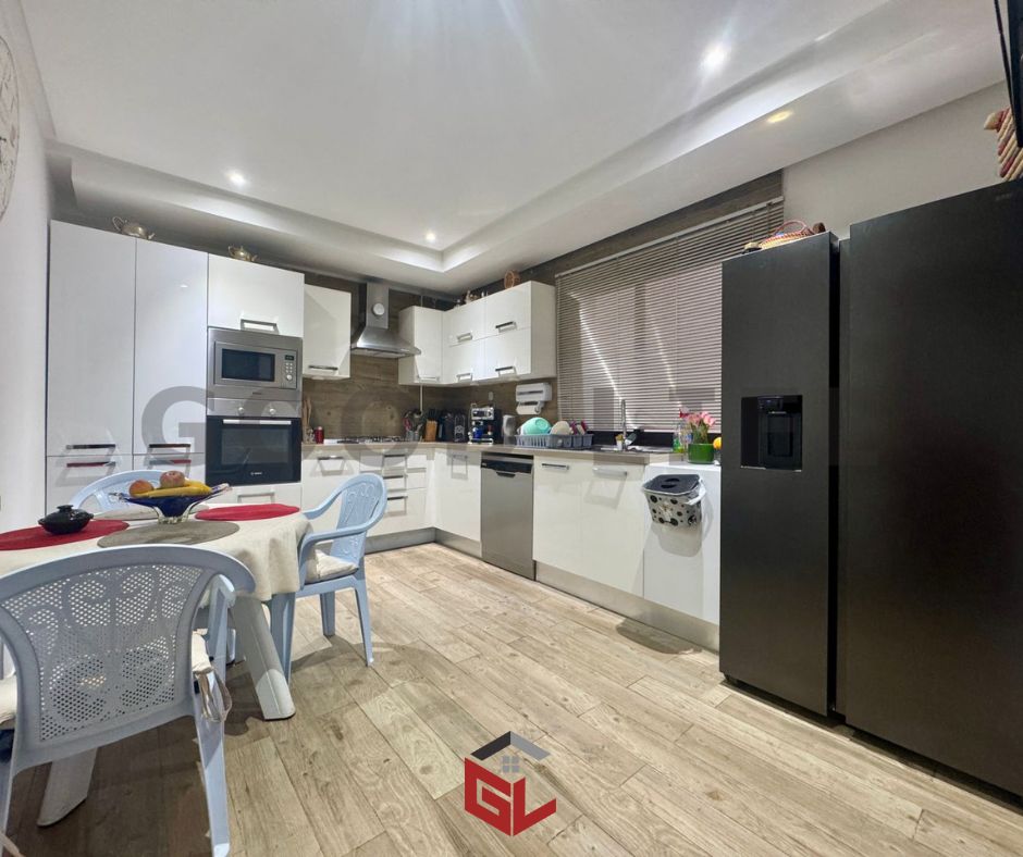 Ariana Ville&nbsp;Cite Ennasr 1&nbsp;Vente&nbsp;Appart. 4 pi�ces&nbsp;S3 � ennasr