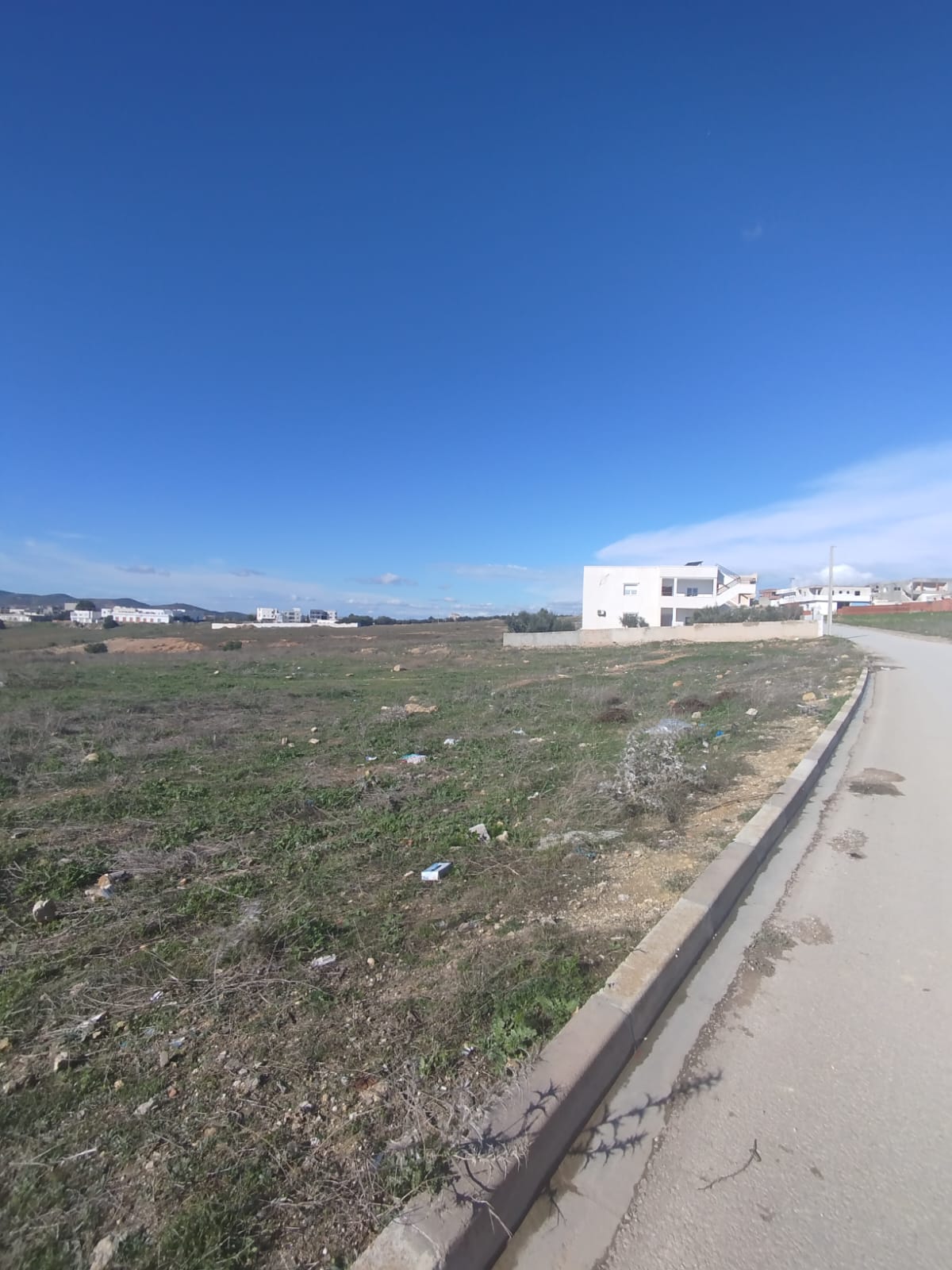 Mnihla&nbsp;Cite Ennasr&nbsp;Vente&nbsp;Surfaces&nbsp;Un lot de terrain � ennasr3 les collines d'ennasr