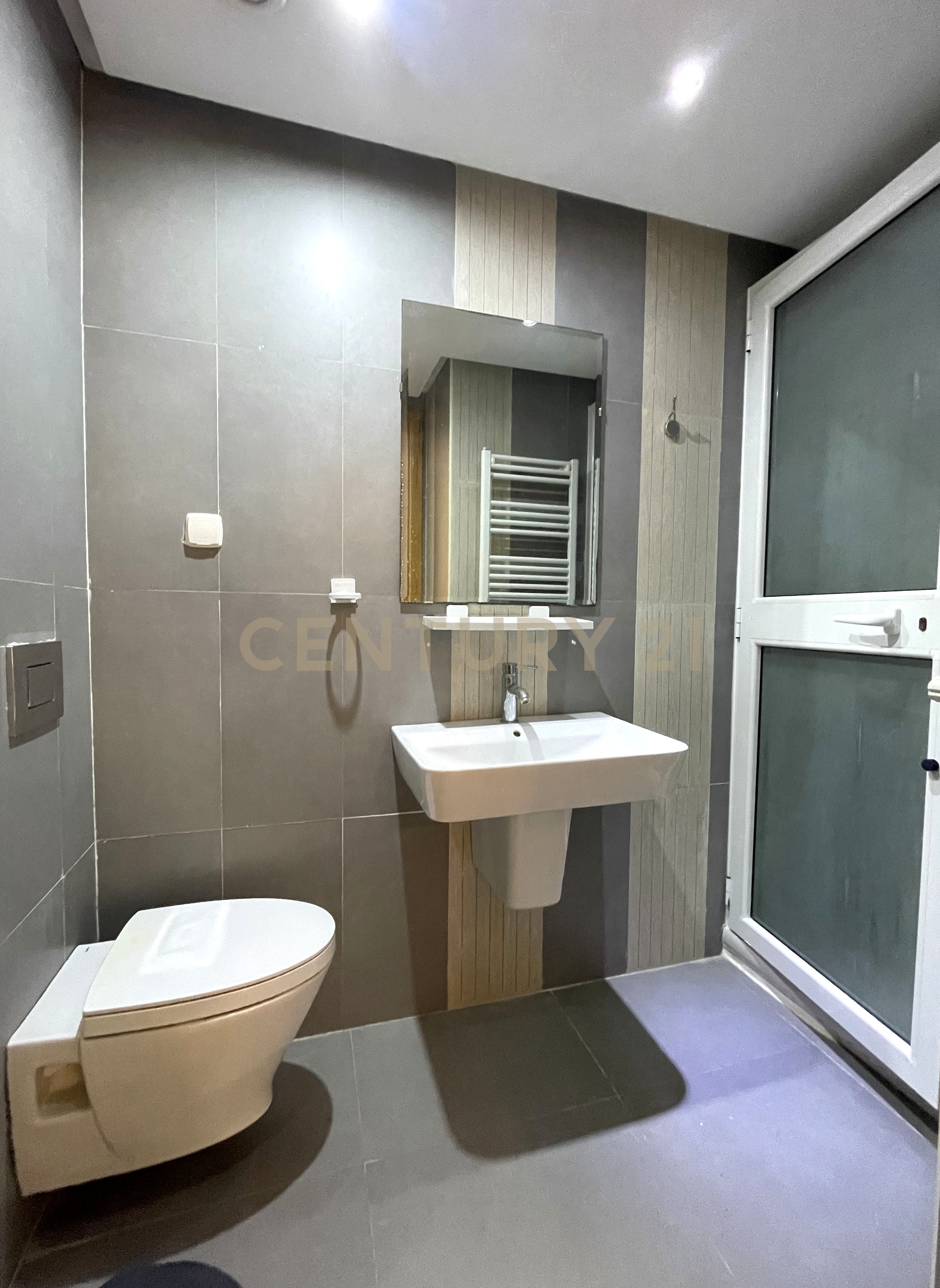 Ariana Ville Cite Ennasr 2 Vente Appart. 2 pices Excellente occasion