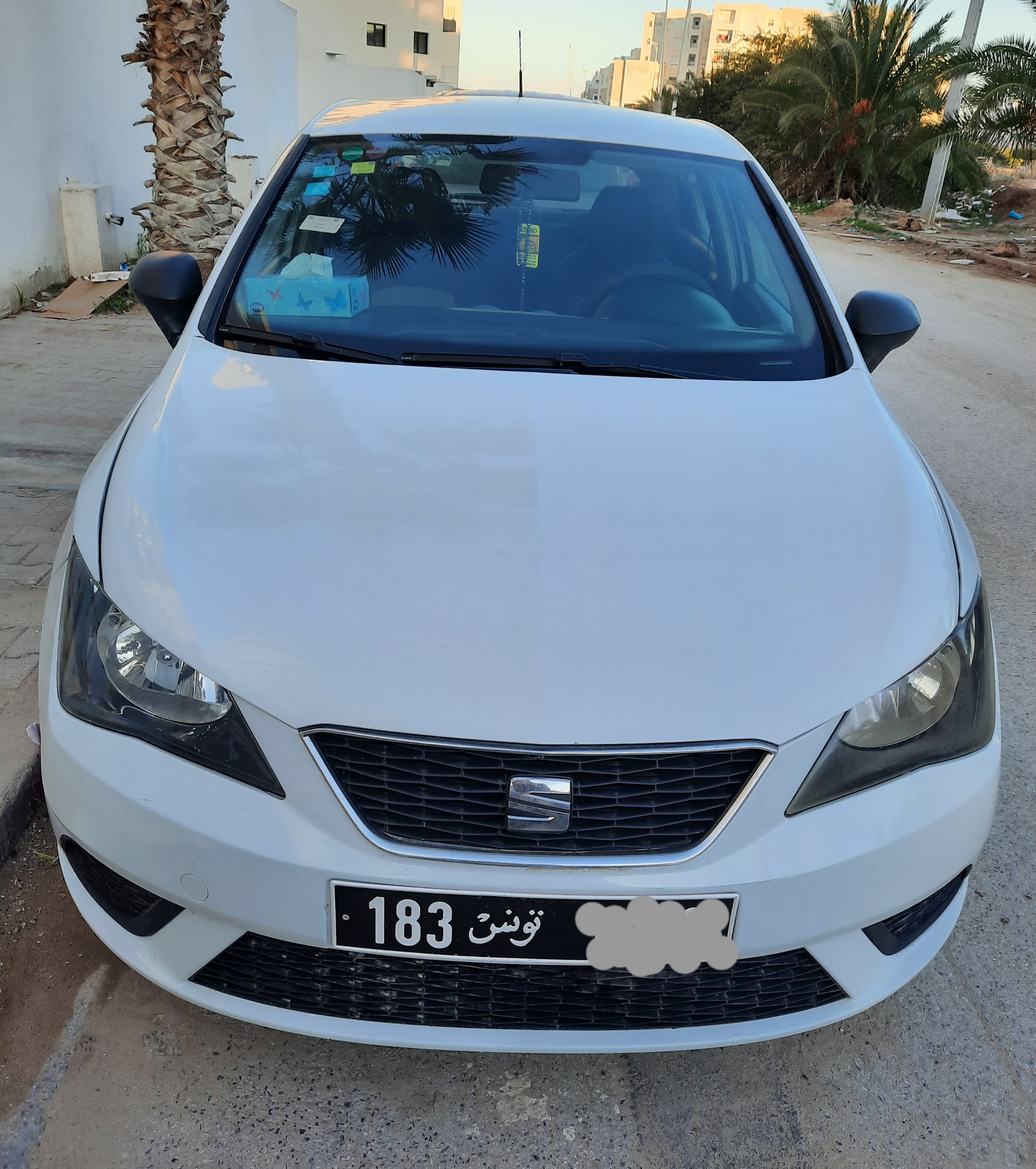 Raoued&nbsp;Ariana Essoughra&nbsp;Seat&nbsp;Ibiza&nbsp;Seat ibiza 5cv