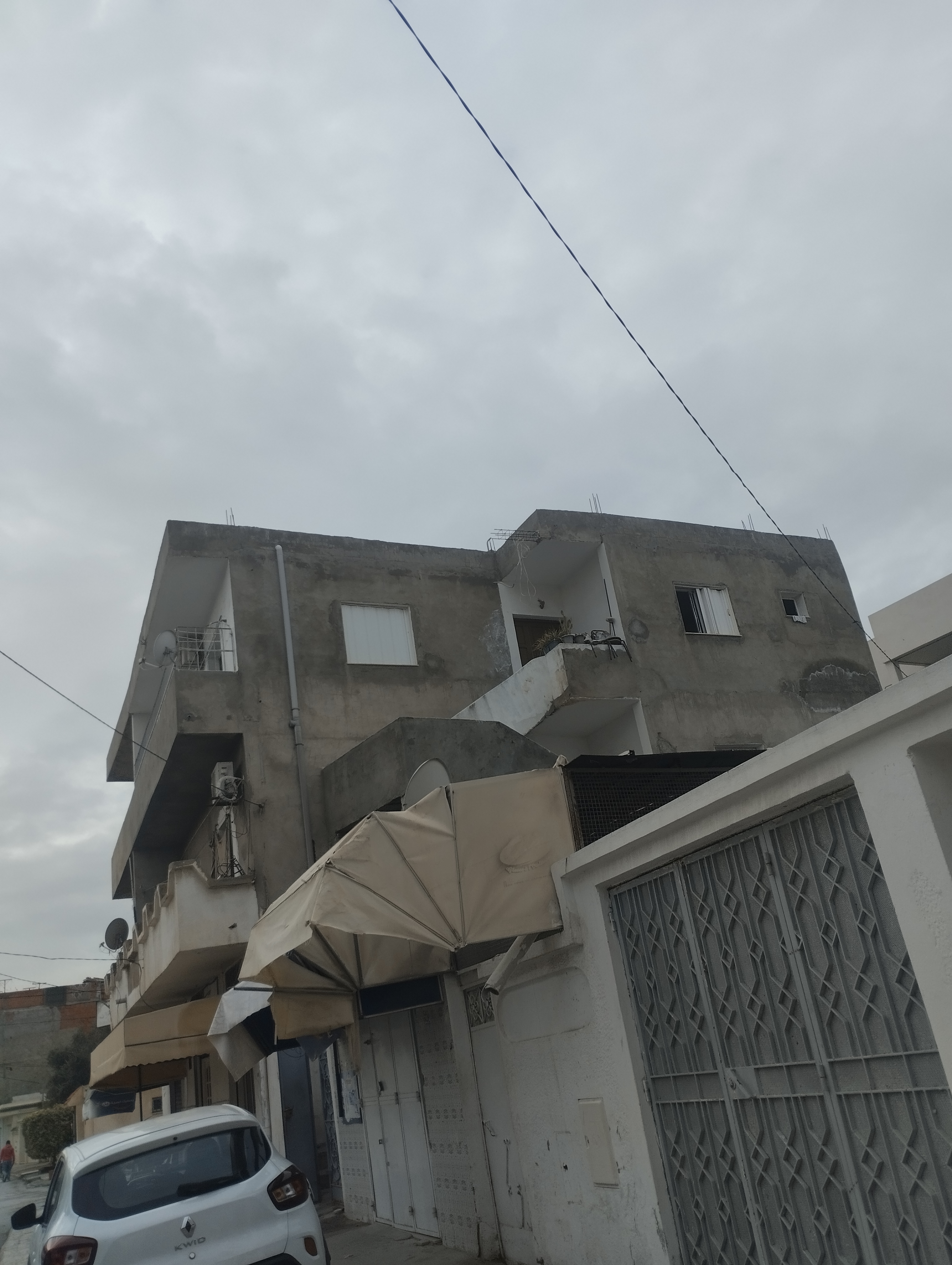 Mannouba&nbsp;Denden&nbsp;Vente&nbsp;Autre&nbsp;Immeubles maison et 4 appartement