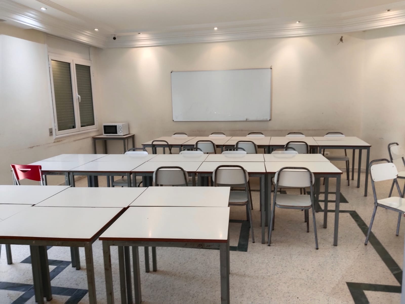 El Mourouj&nbsp;El Mourouj&nbsp;Vente&nbsp;Autre&nbsp;El mourouj1 vnt mur ecole primaire