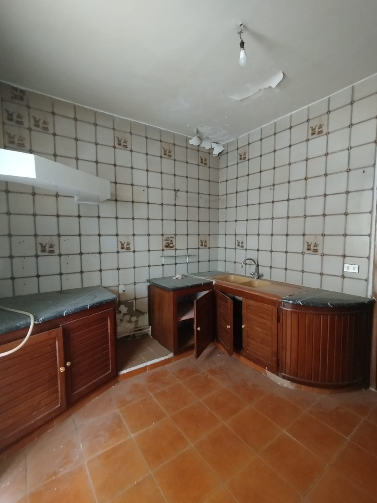 Ariana Ville&nbsp;El Menzah 5&nbsp;Vente&nbsp;Appart. 5 pi�ces+&nbsp;Un spacieux appartement s4 � menzah5