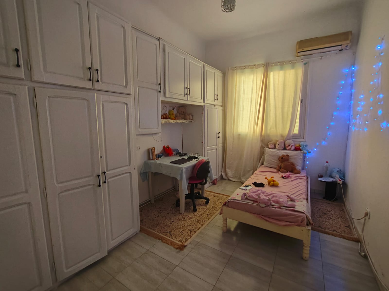 Bab Bhar&nbsp;Hedi Chaker&nbsp;Vente&nbsp;Appart. 4 pi�ces&nbsp;Cv rue iran vnt s3 r�nov�