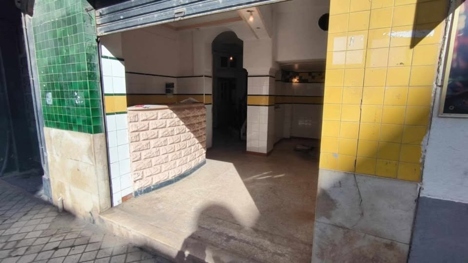 Bab Bhar&nbsp;Republique&nbsp;Vente&nbsp;Surfaces&nbsp;Local commercial murs tunis au passage