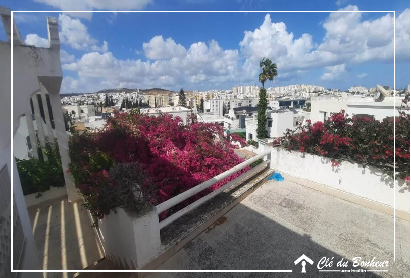 Ariana Ville&nbsp;Ariana&nbsp;Vente&nbsp;Maisons&nbsp;Une superbe villa � menzah 9 b