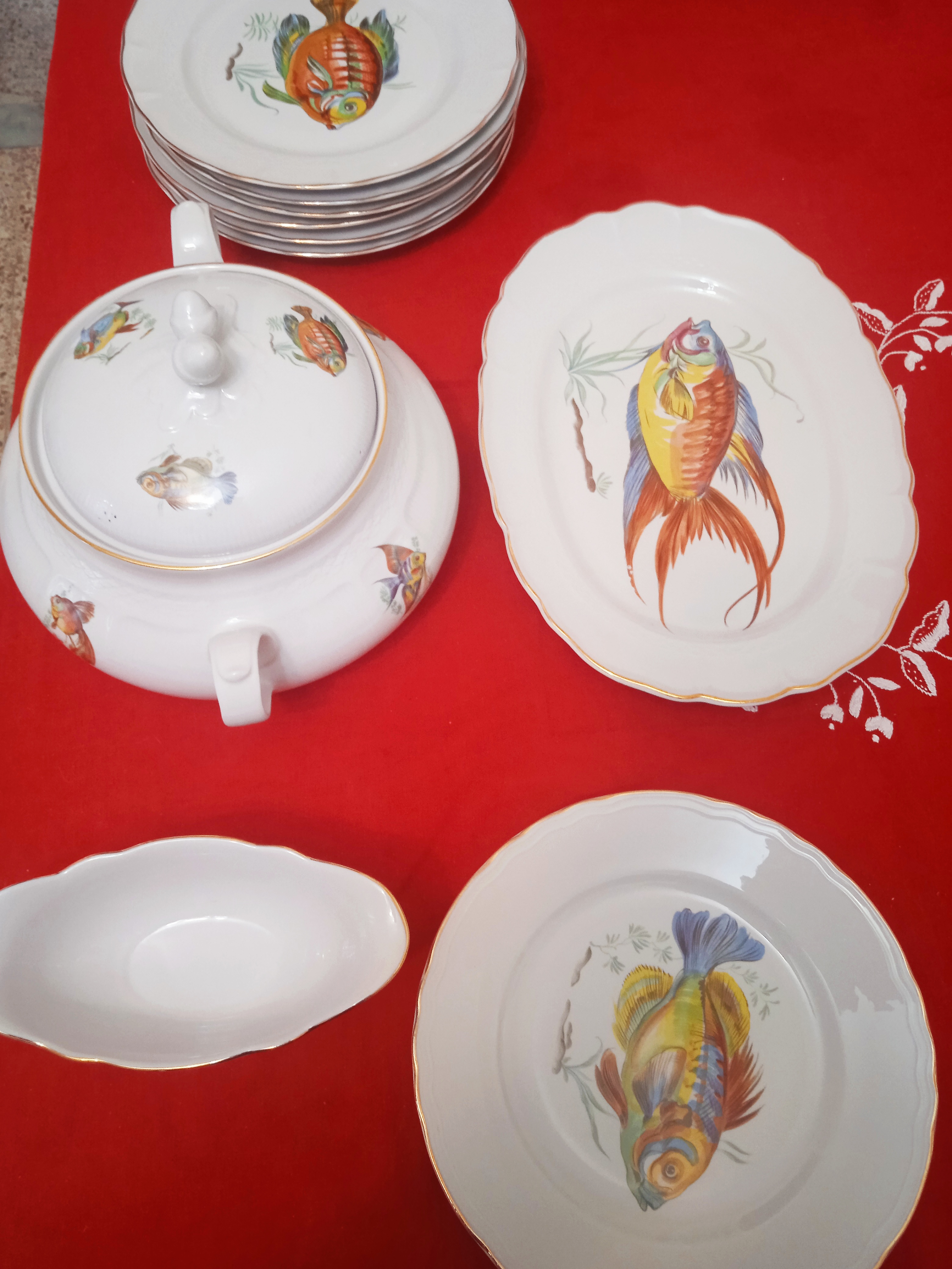 Sidi El Bechir&nbsp;Monfleury&nbsp;Yaourti�re, sorbeti�re .&nbsp;Autre&nbsp;Deux services de table et poissons