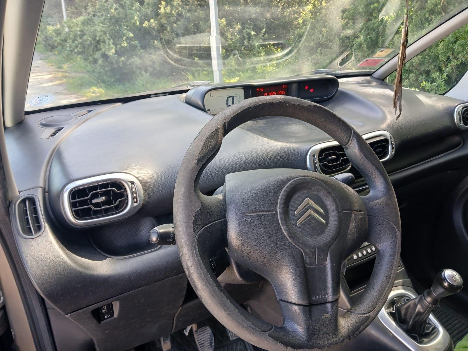 El Menzah&nbsp;El Menzah 9&nbsp;Citroen&nbsp;C3 PICASSO�&nbsp;C3 picasso essence 7cv