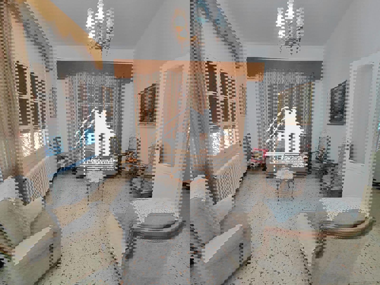 Sidi El Bechir&nbsp;Monfleury&nbsp;Vente&nbsp;Appart. 4 pi�ces&nbsp;Une villa sur deux niveaux � montfleury