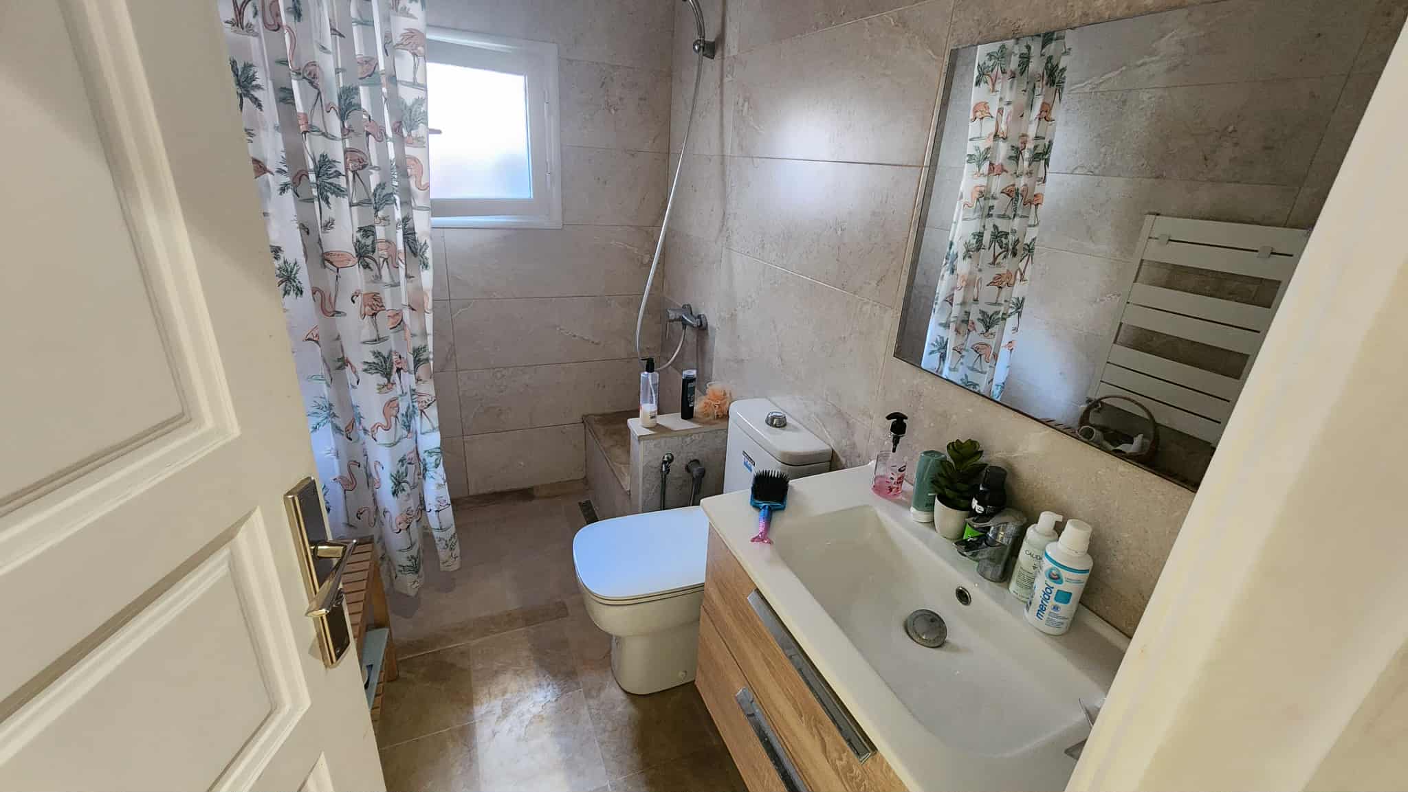 Ain Zaghouan&nbsp;Ain Zaghouan&nbsp;Vente&nbsp;Maisons&nbsp;Villa plus 3 appartements � l'aouina