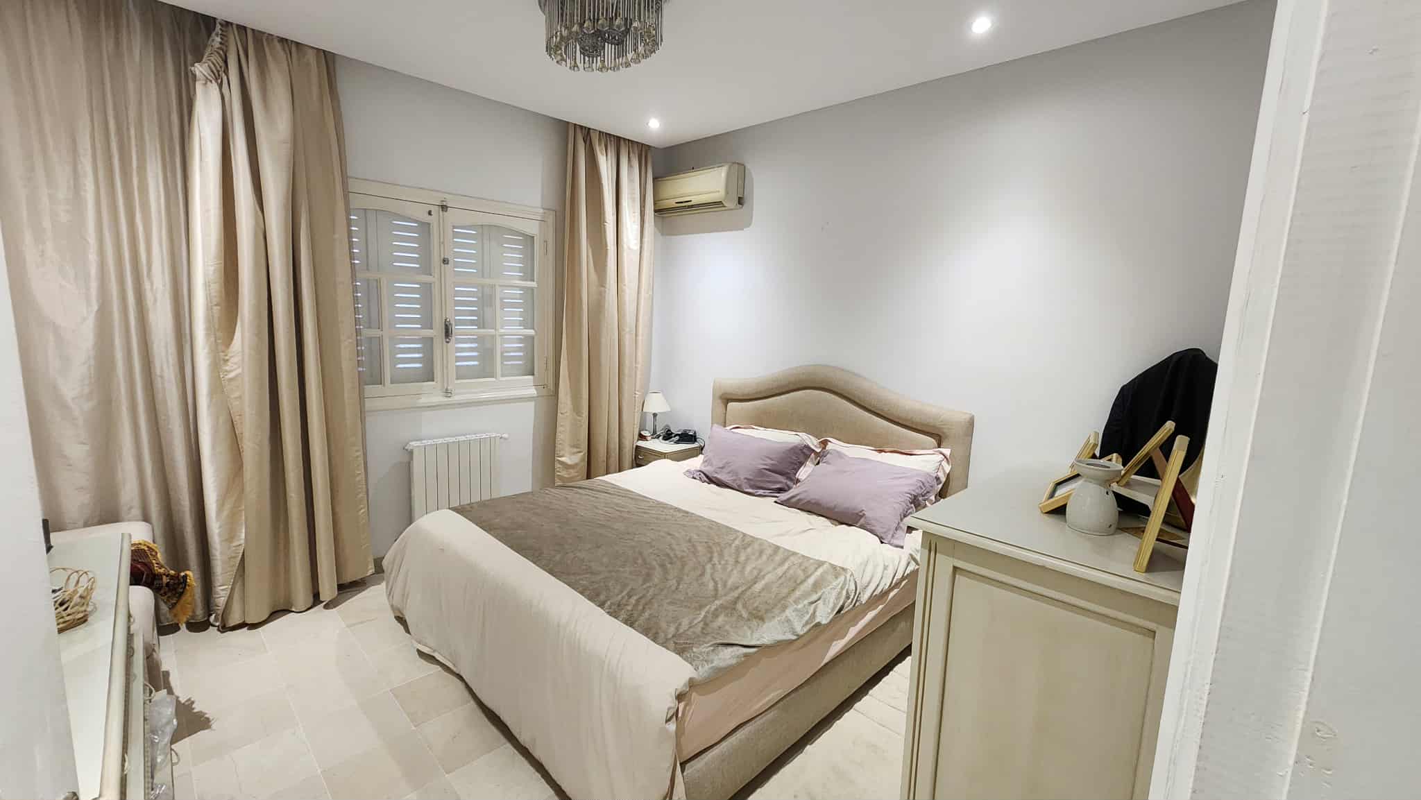 Ain Zaghouan&nbsp;Ain Zaghouan&nbsp;Vente&nbsp;Maisons&nbsp;Villa plus 3 appartements � l'aouina