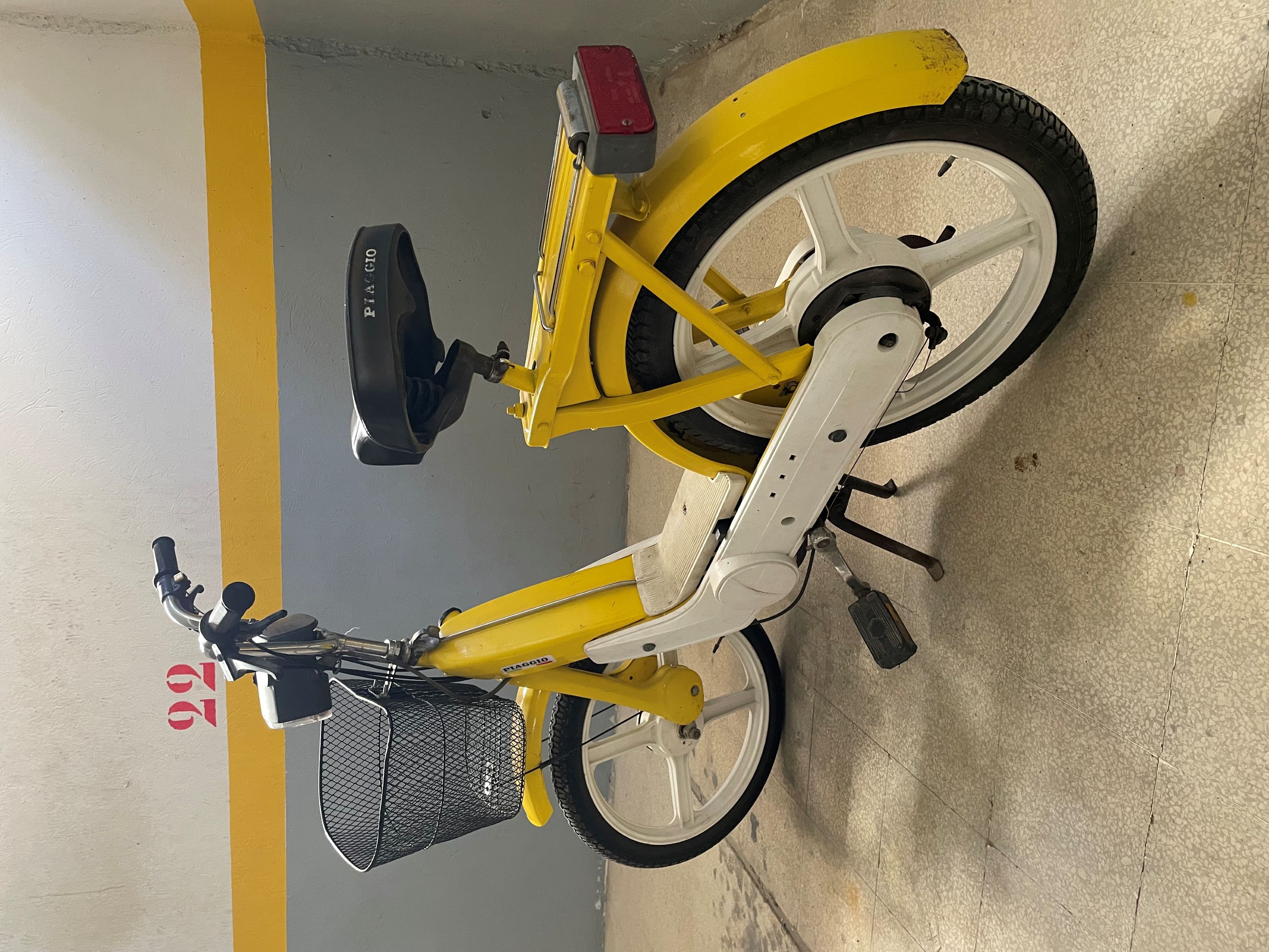 Ain Zaghouan&nbsp;Ain Zaghouan&nbsp;Piaggio&nbsp;Piaggio&nbsp;Ciao en exellente etat