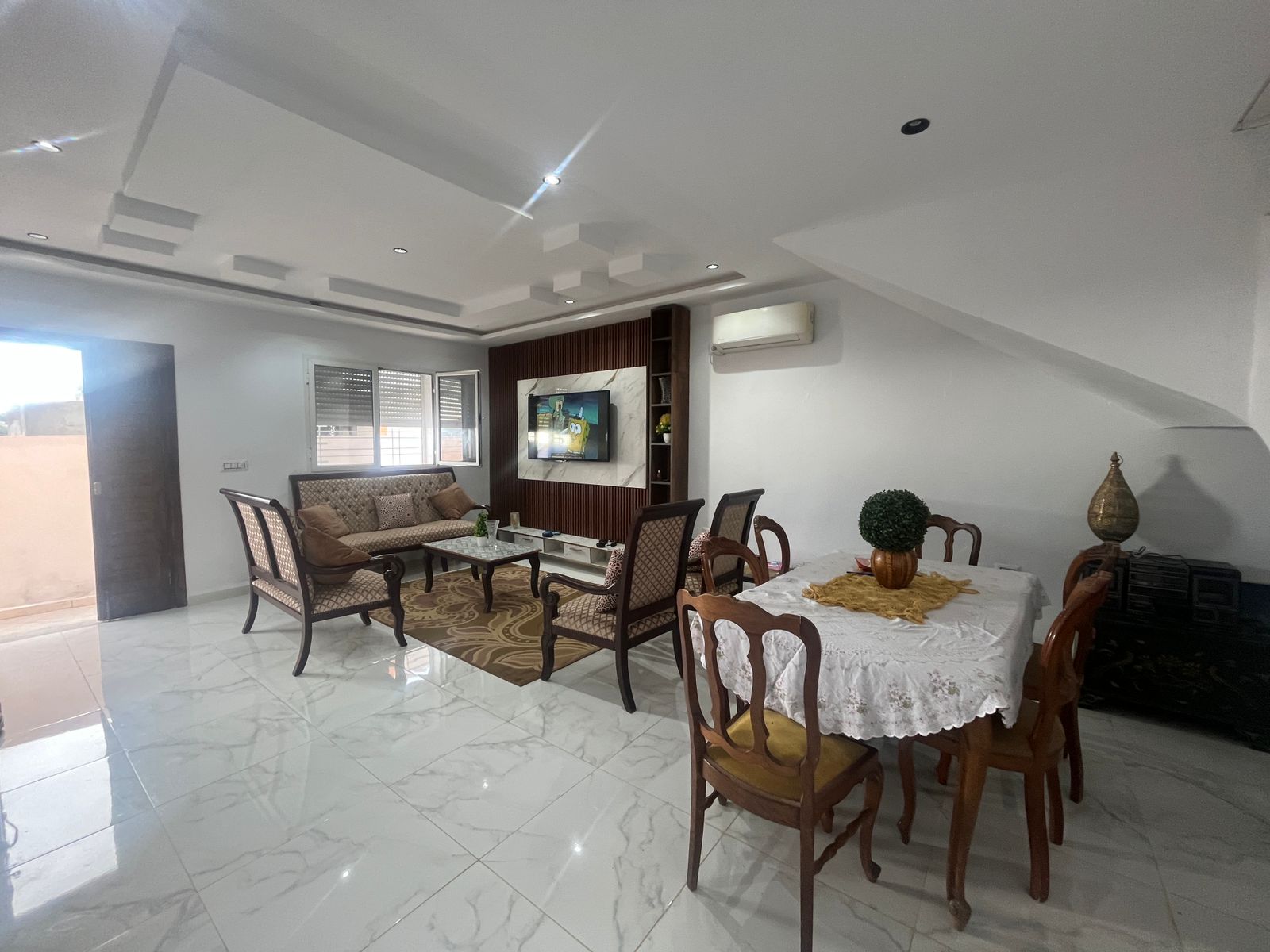 Hammamet&nbsp;Hammamet&nbsp;Vente&nbsp;Appart. 4 pi�ces&nbsp;Maison ind�pendante a hammamet zone villa verdi