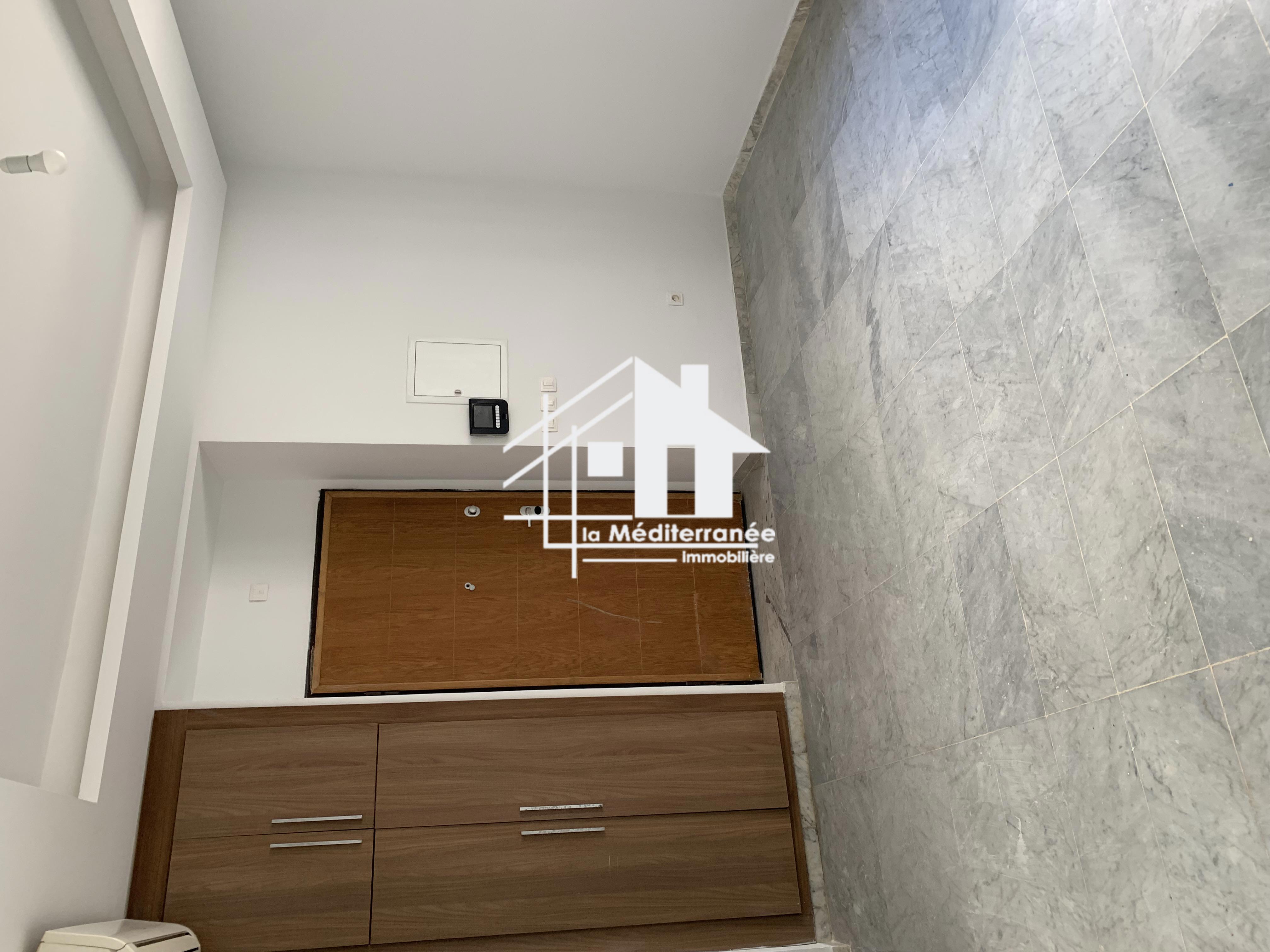 Ariana Ville&nbsp;Cite Ennasr 2&nbsp;Vente&nbsp;Appart. 1 pi�ce&nbsp;Un appartement s plus 1 � ennasr