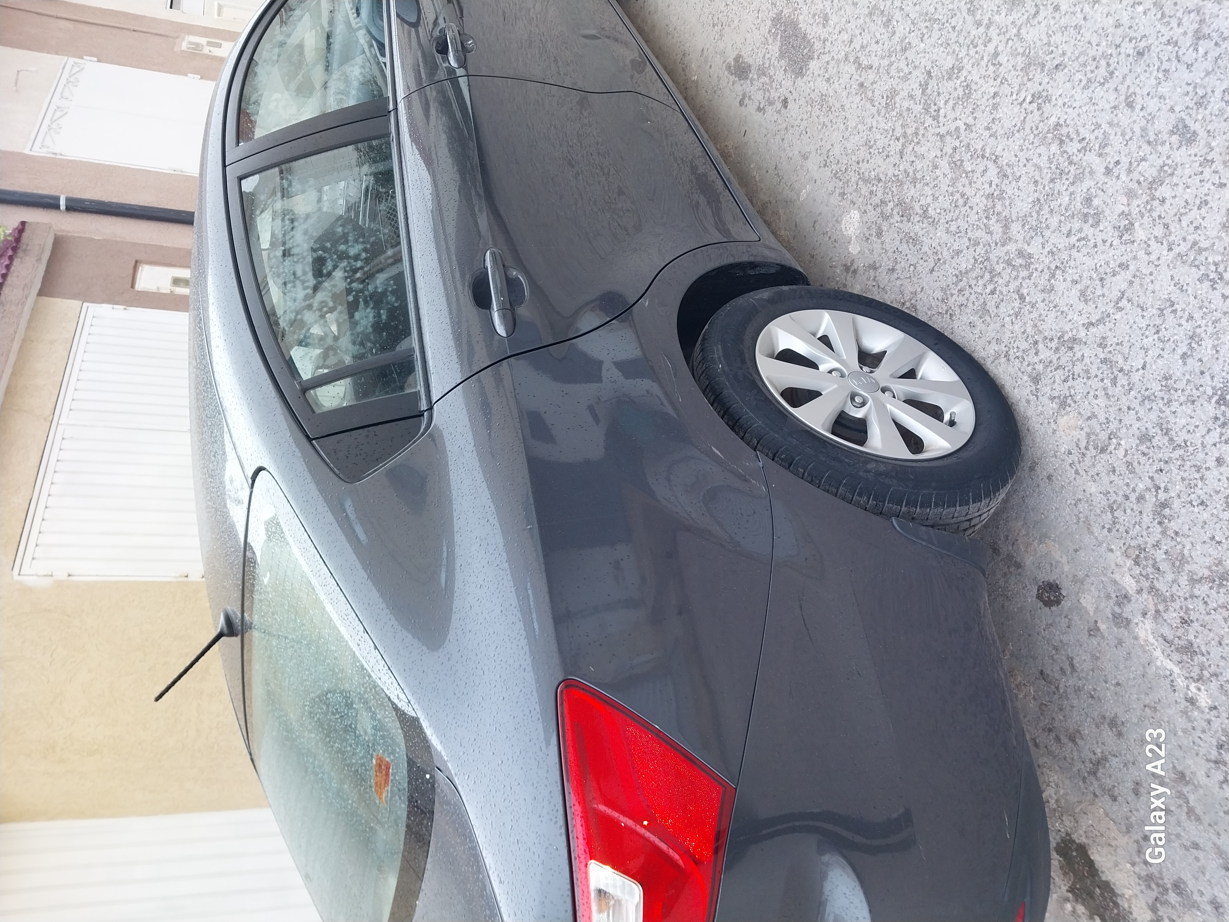 Mnihla&nbsp;Cite Rafaha&nbsp;Kia&nbsp;Rio&nbsp;Kia rio en tr�s bon �tat