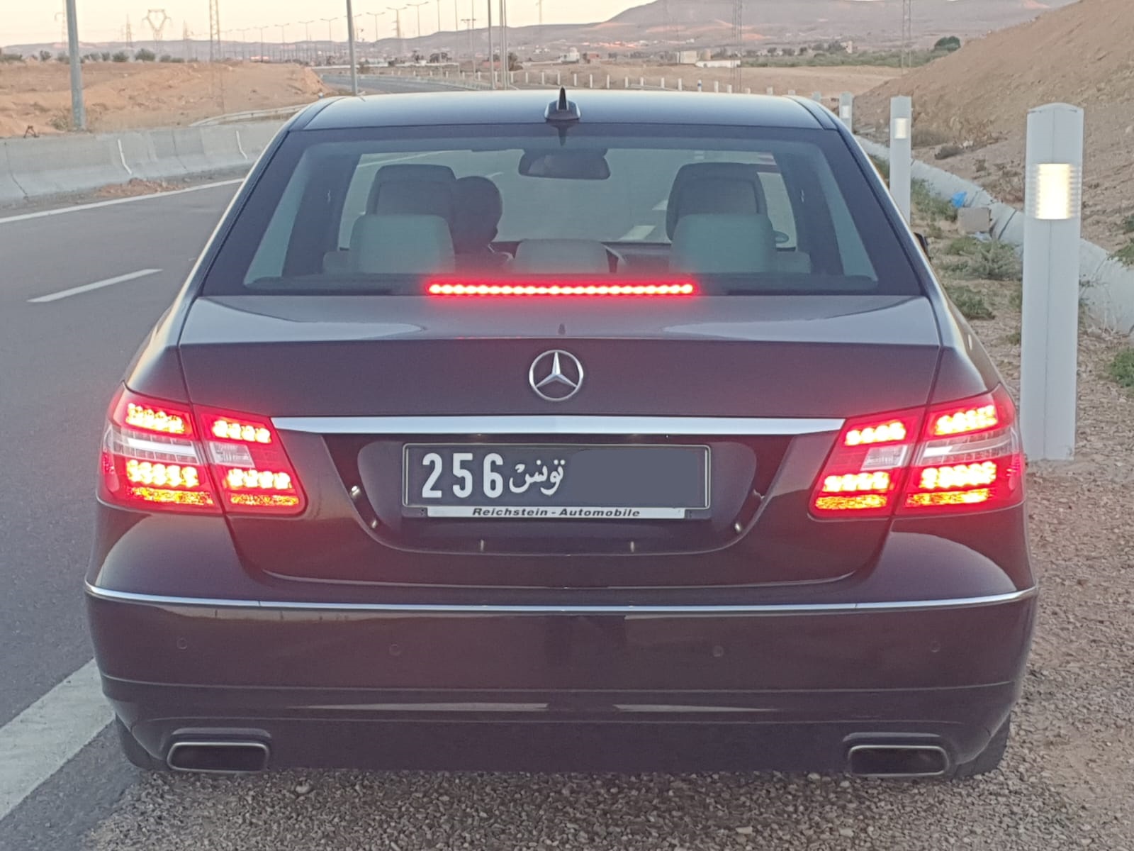 Tataouine Nord&nbsp;Cite Ennouzha&nbsp;Mercedes&nbsp;220&nbsp;Mercedes benz classe e220