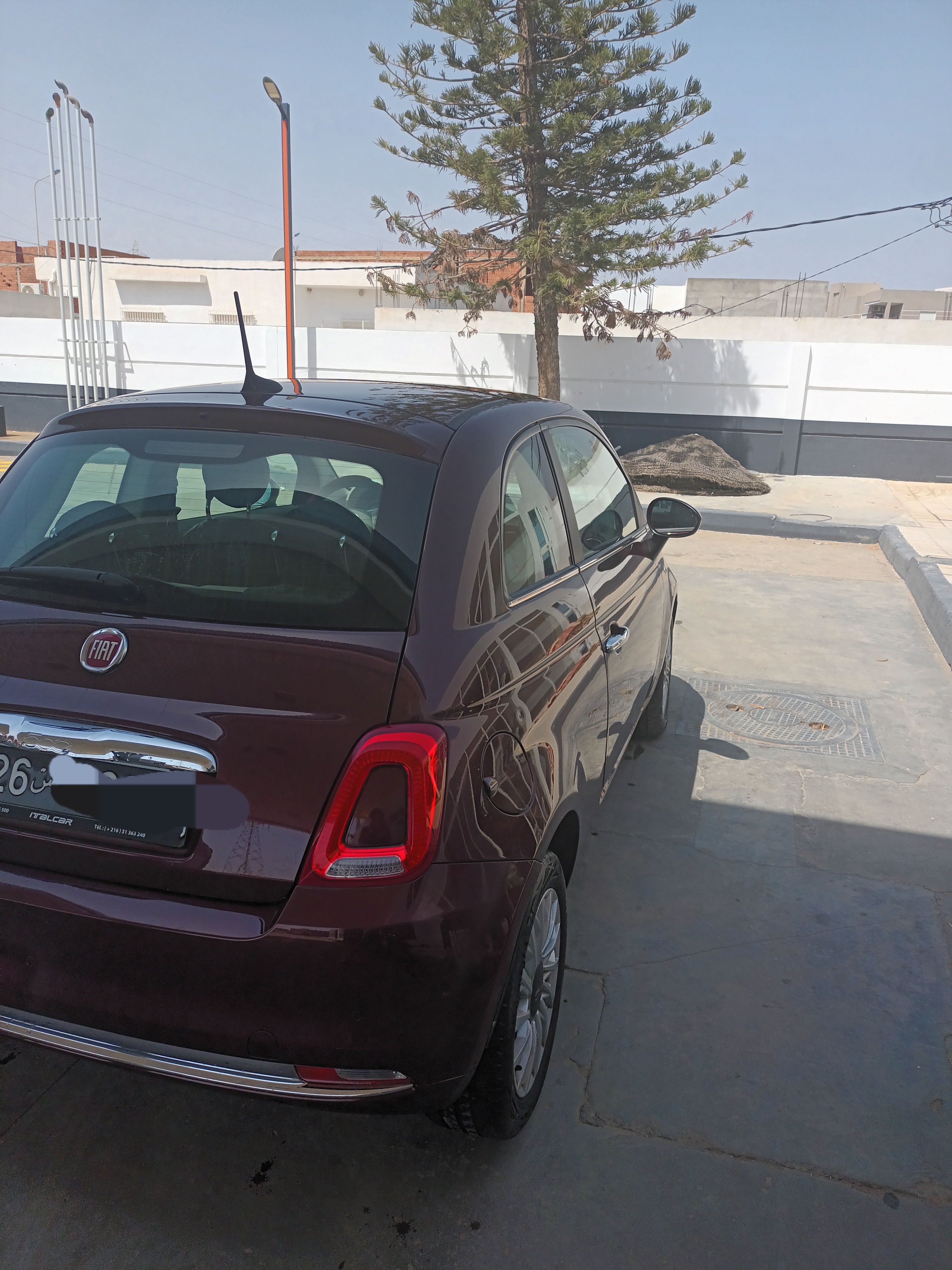 Sousse Jaouhara&nbsp;Cite Sahloul&nbsp;Fiat&nbsp;500&nbsp;Une belle  fiat 500