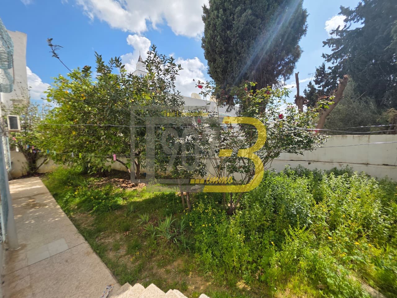 Ariana Ville&nbsp;El Menzah 6&nbsp;Vente&nbsp;Maisons&nbsp;Villa � fort potentiel � el menzah 6