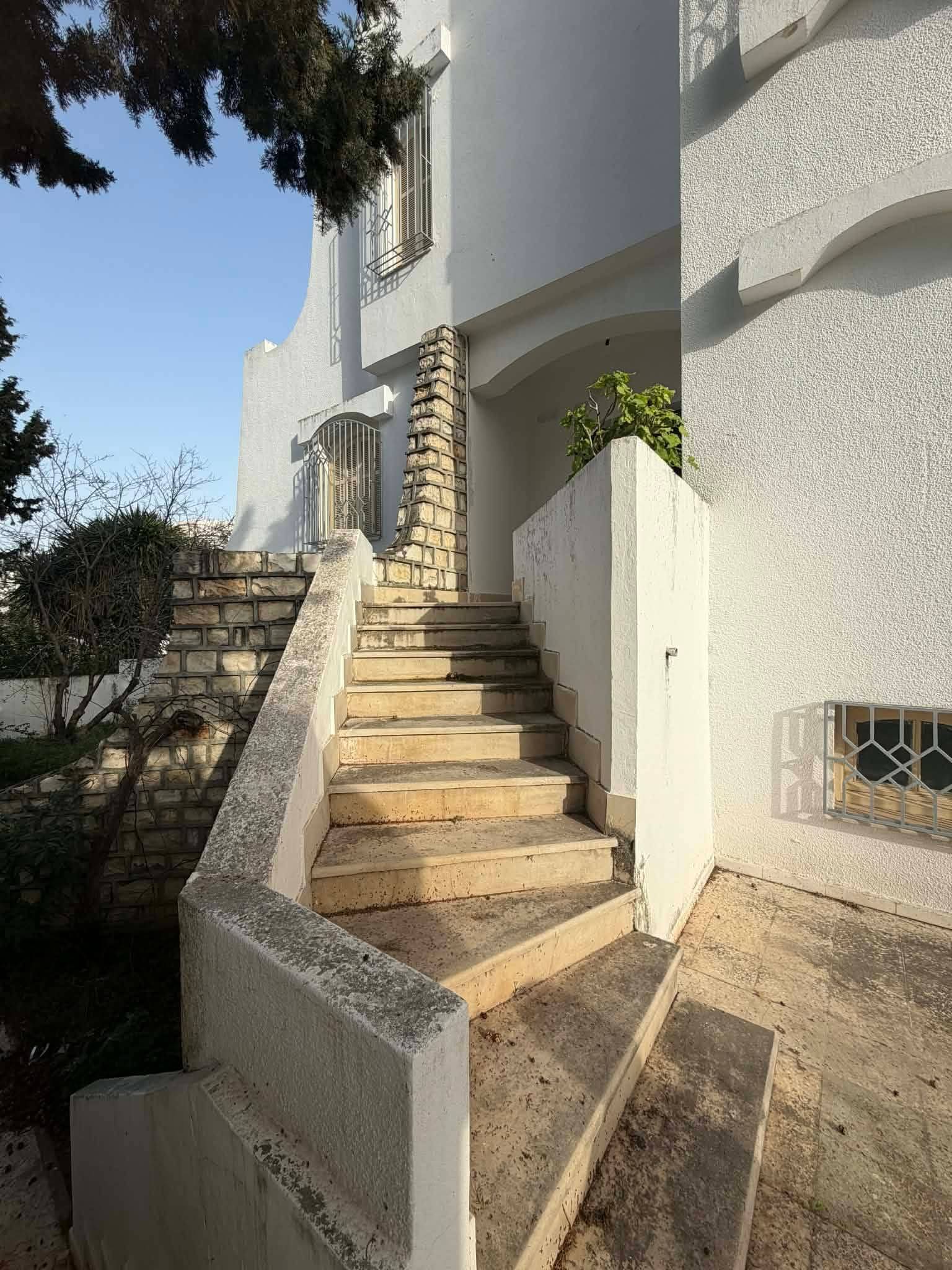 Ariana Ville&nbsp;Cite Ennasr 2&nbsp;Vente&nbsp;Maisons&nbsp;Villa 1220 md ennasr 2