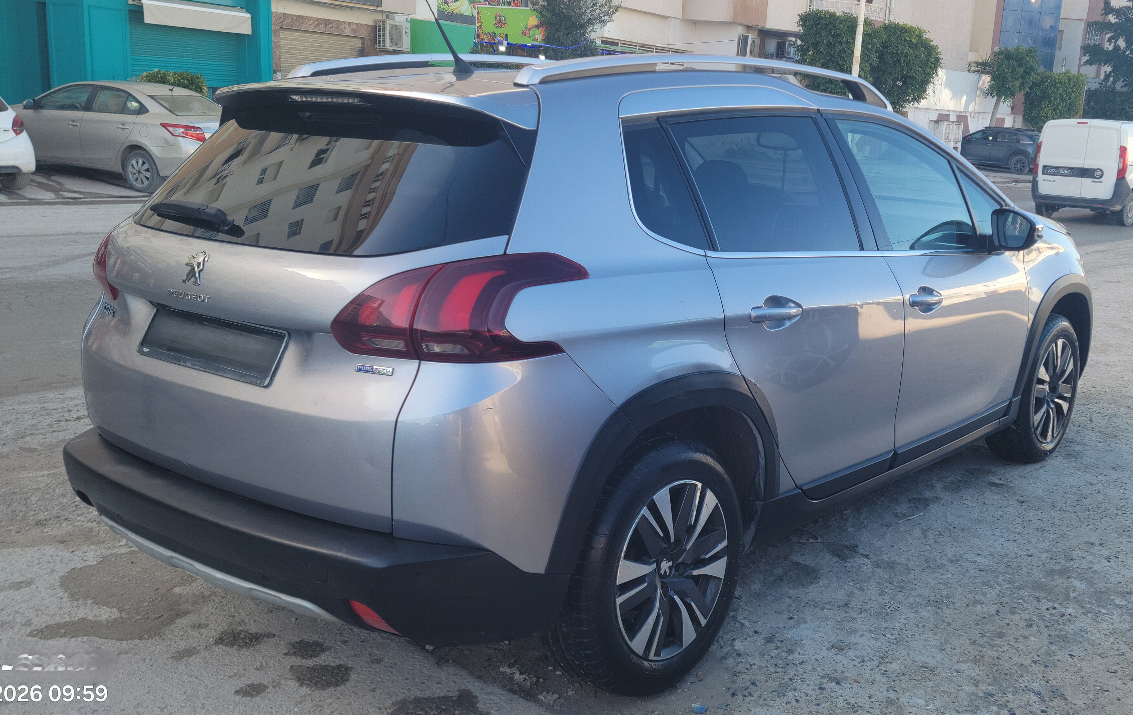 Ain Zaghouan&nbsp;Ain Zaghouan&nbsp;Peugeot&nbsp;Autre Mod�le&nbsp;Femme vend peugeot 2008 1point2 5cv