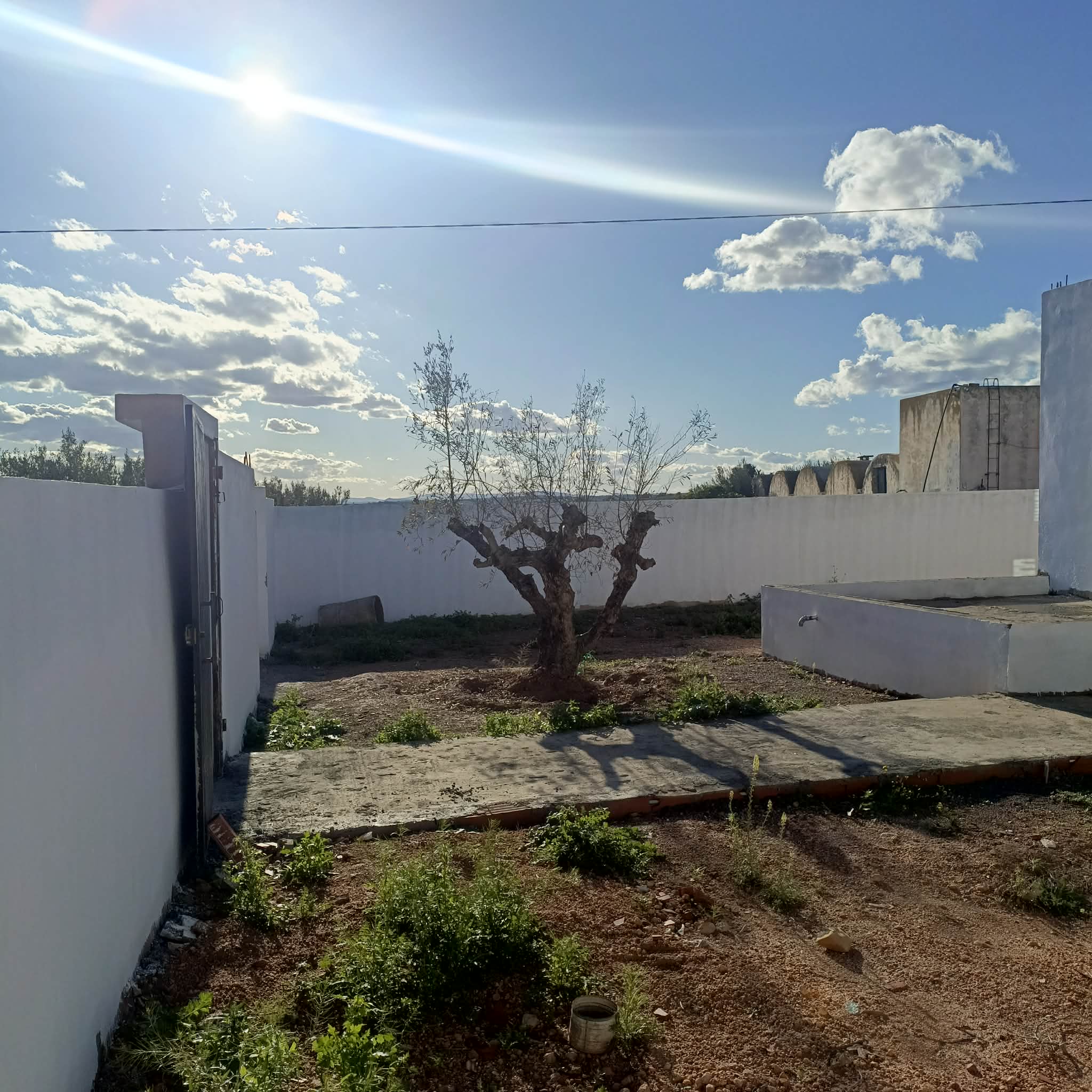 Hammamet&nbsp;Hammamet&nbsp;Vente&nbsp;Appart. 3 pi�ces&nbsp;Av villa de 400m terrain � hammamet sud